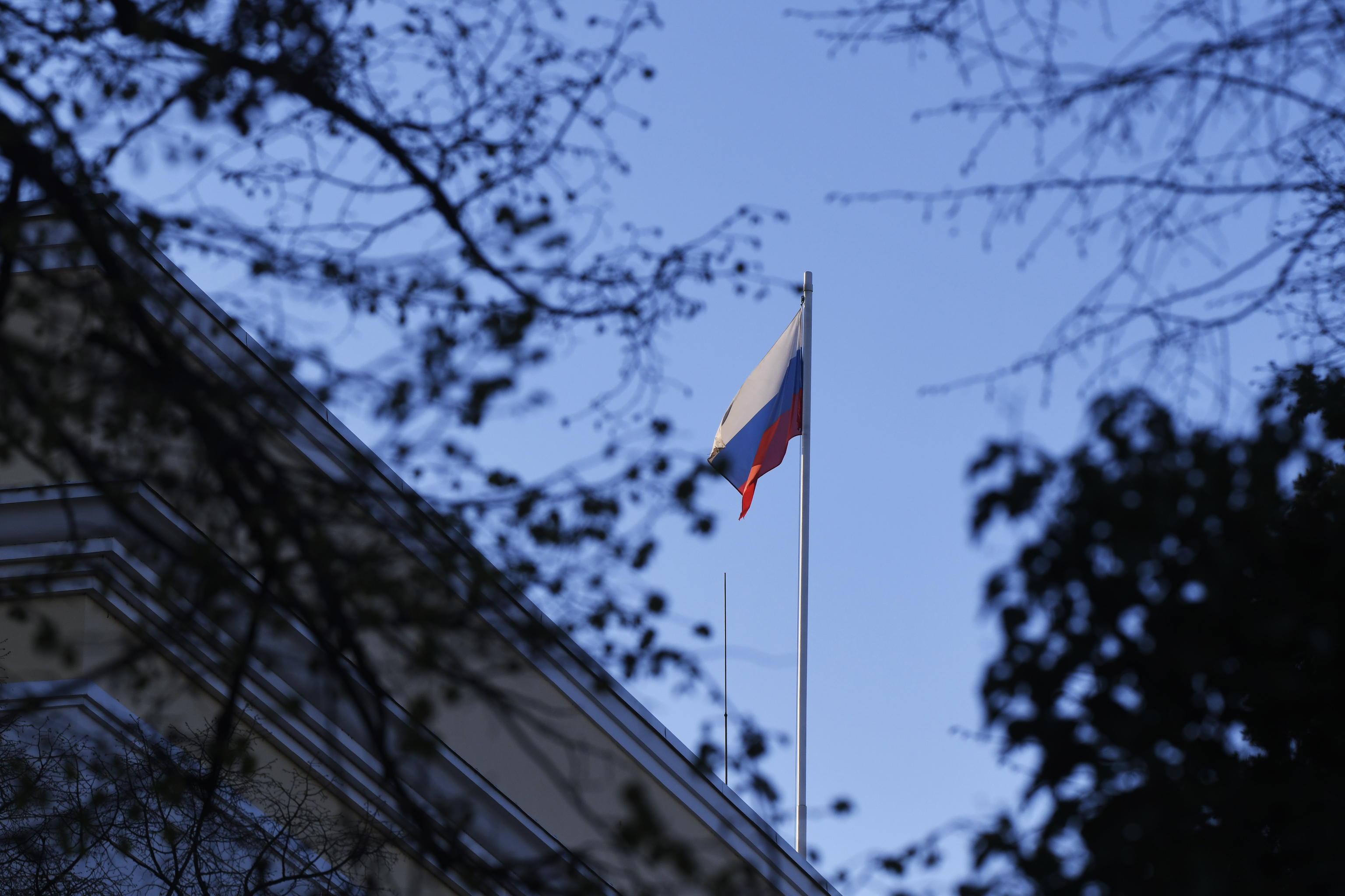 Irlanda deja sin combustible a la embajada rusa