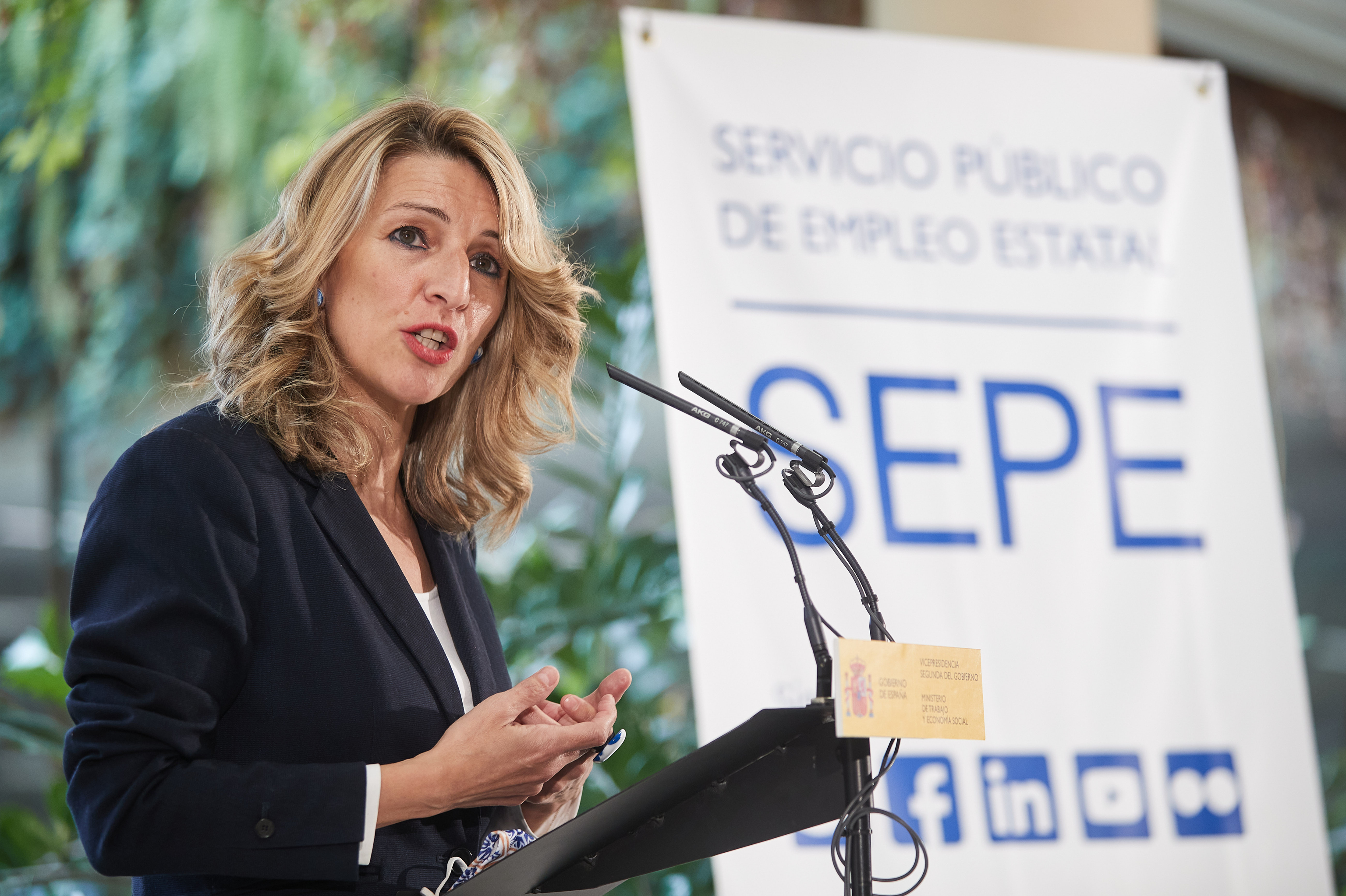 La vicepresidenta segunda del Gobierno y ministra de Trabajo y Economa Social , Yolanda Daz interviene en la visita realizada en SEPE de Madrid.
