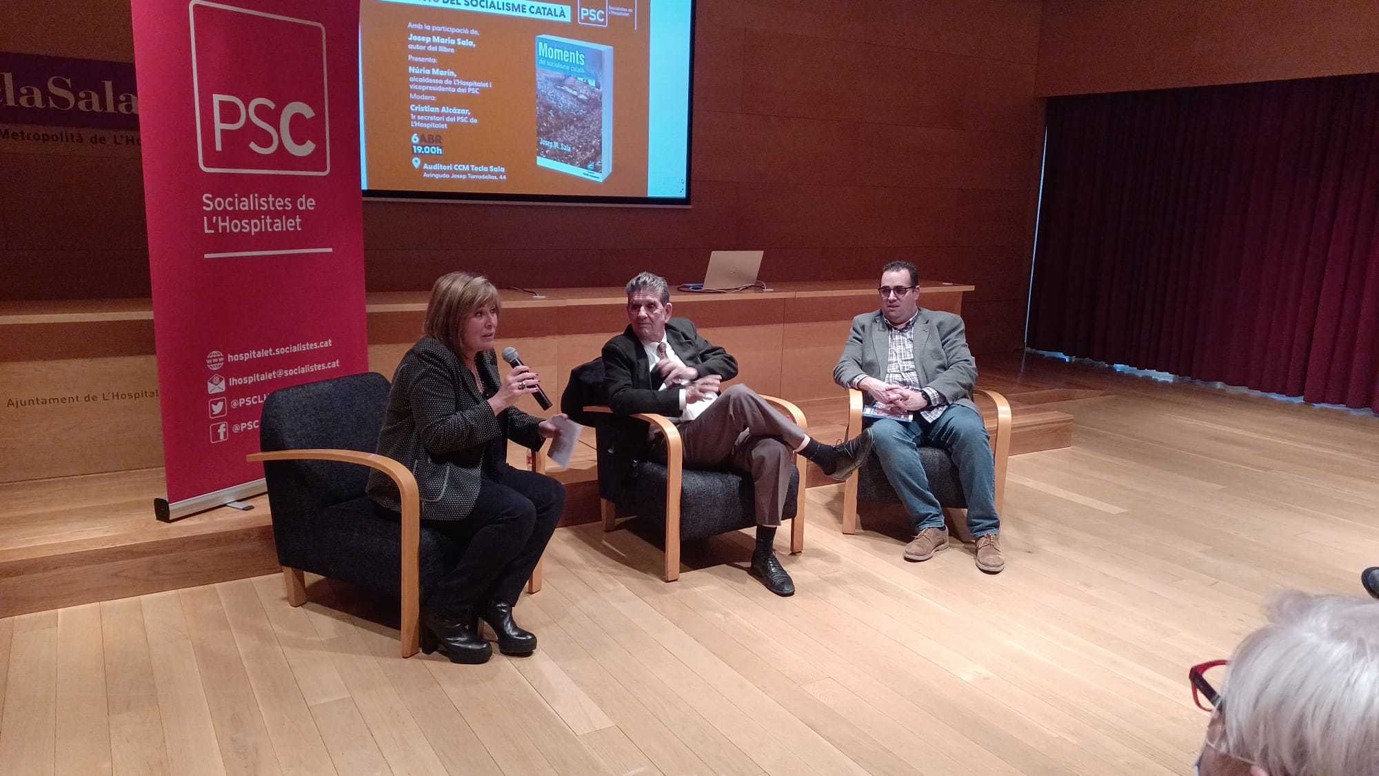 Alczar, a la derecha, y Marn, a la izquierda, en la presentacin del libro "Moments del socialisme catal" de Josep Maria Sala