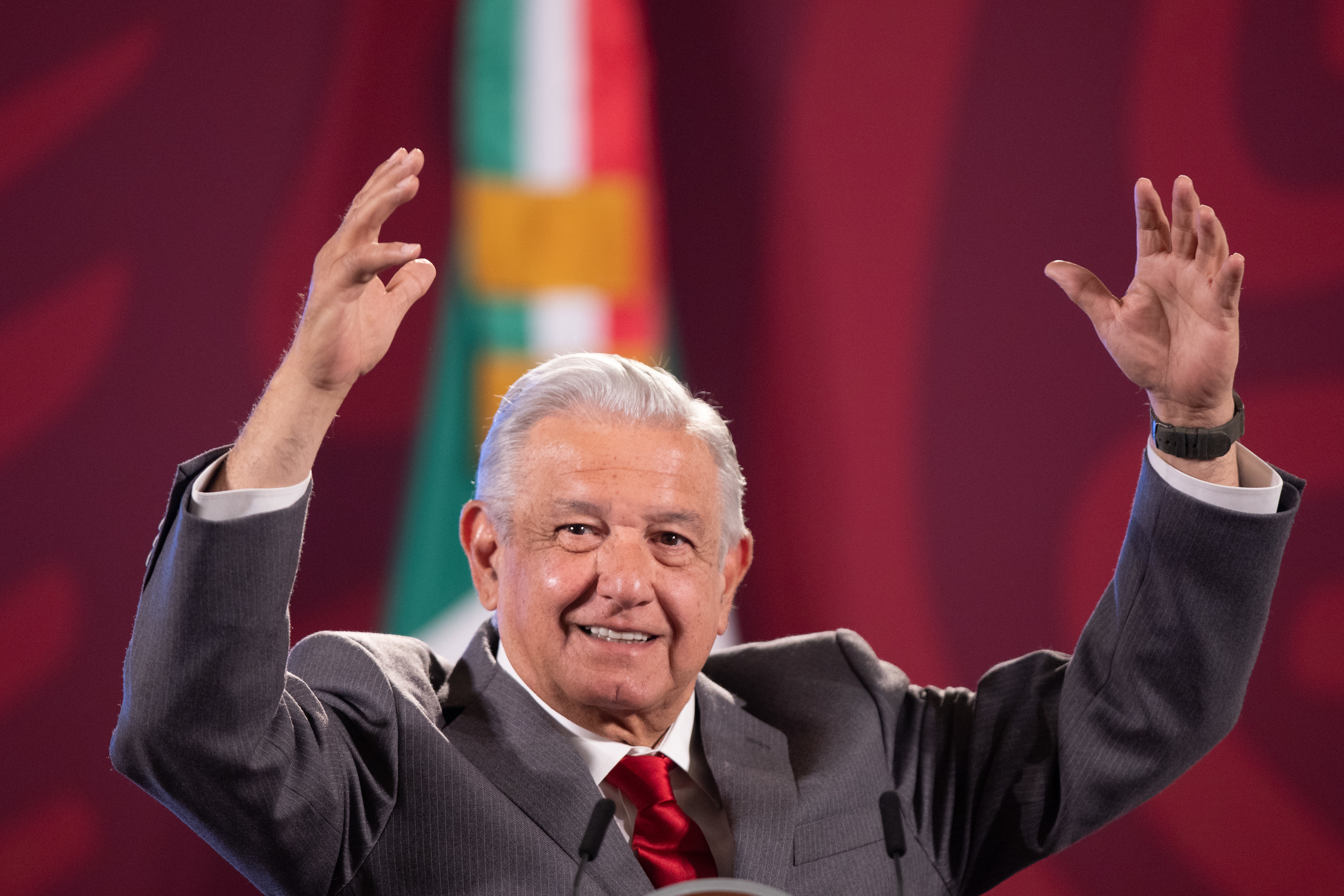 La Justicia mexicana da luz verde a la ley eléctrica de López Obrador contra empresas como Repsol e Iberdrola