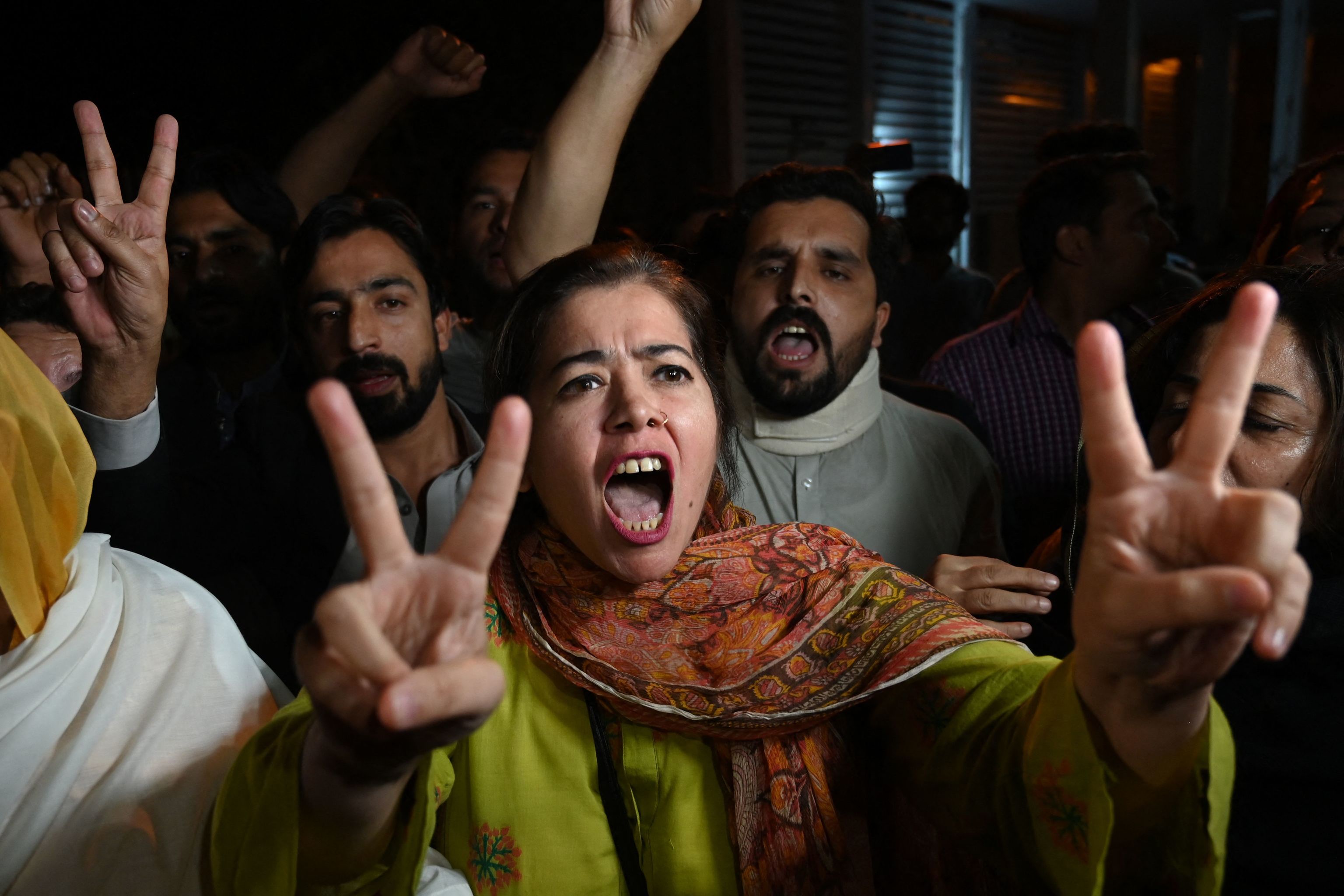 Votantes del Pakistan Tehreek-e-Insaf, este domingo.