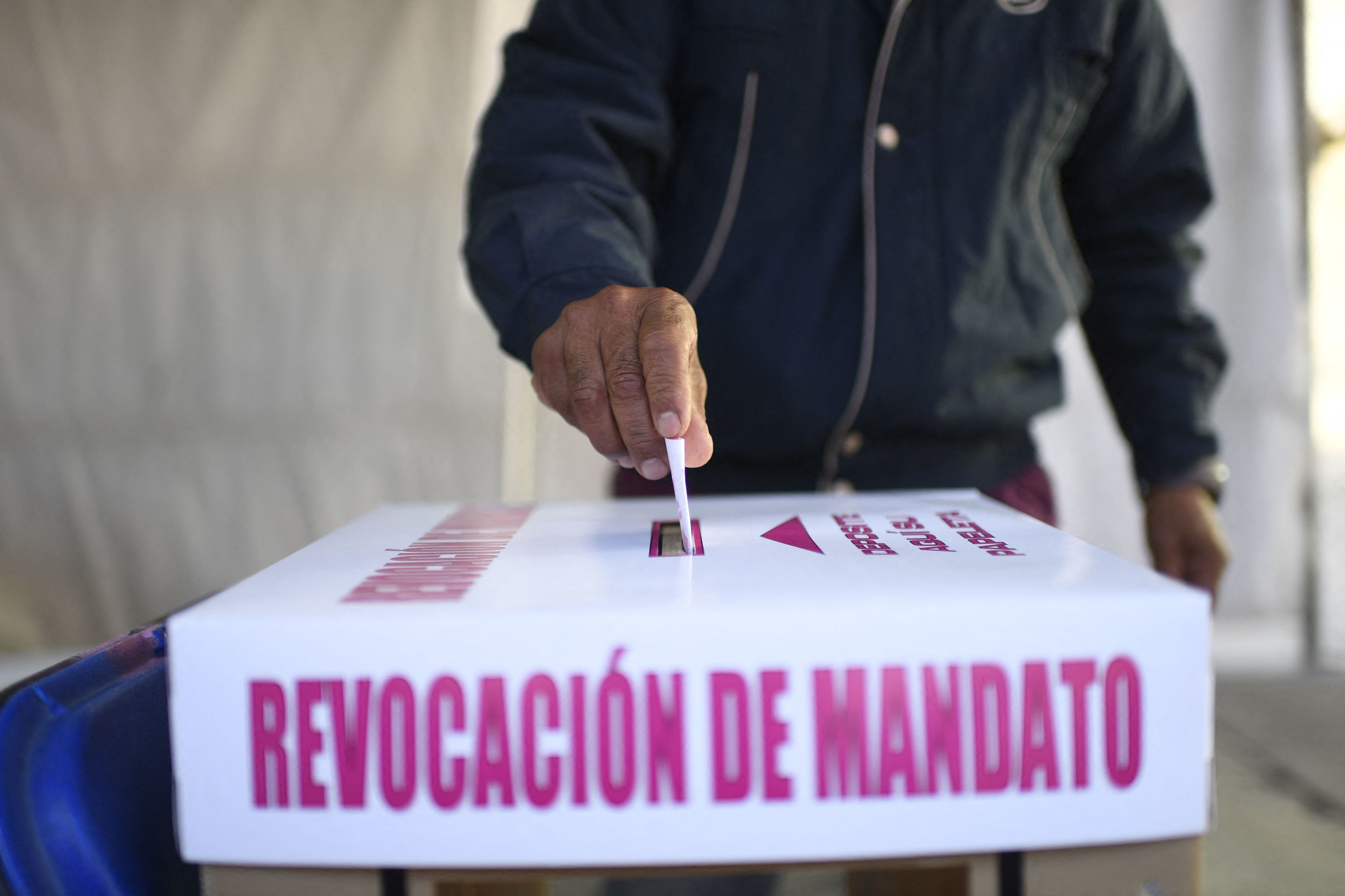 Centro de votación ayer en Chimalhuacan.