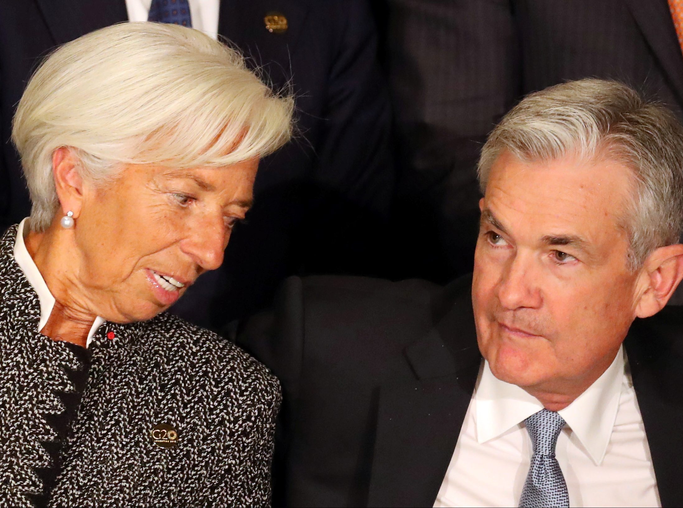 Christine Lagarde (BCE) junto a Jerome Powell (Fed).