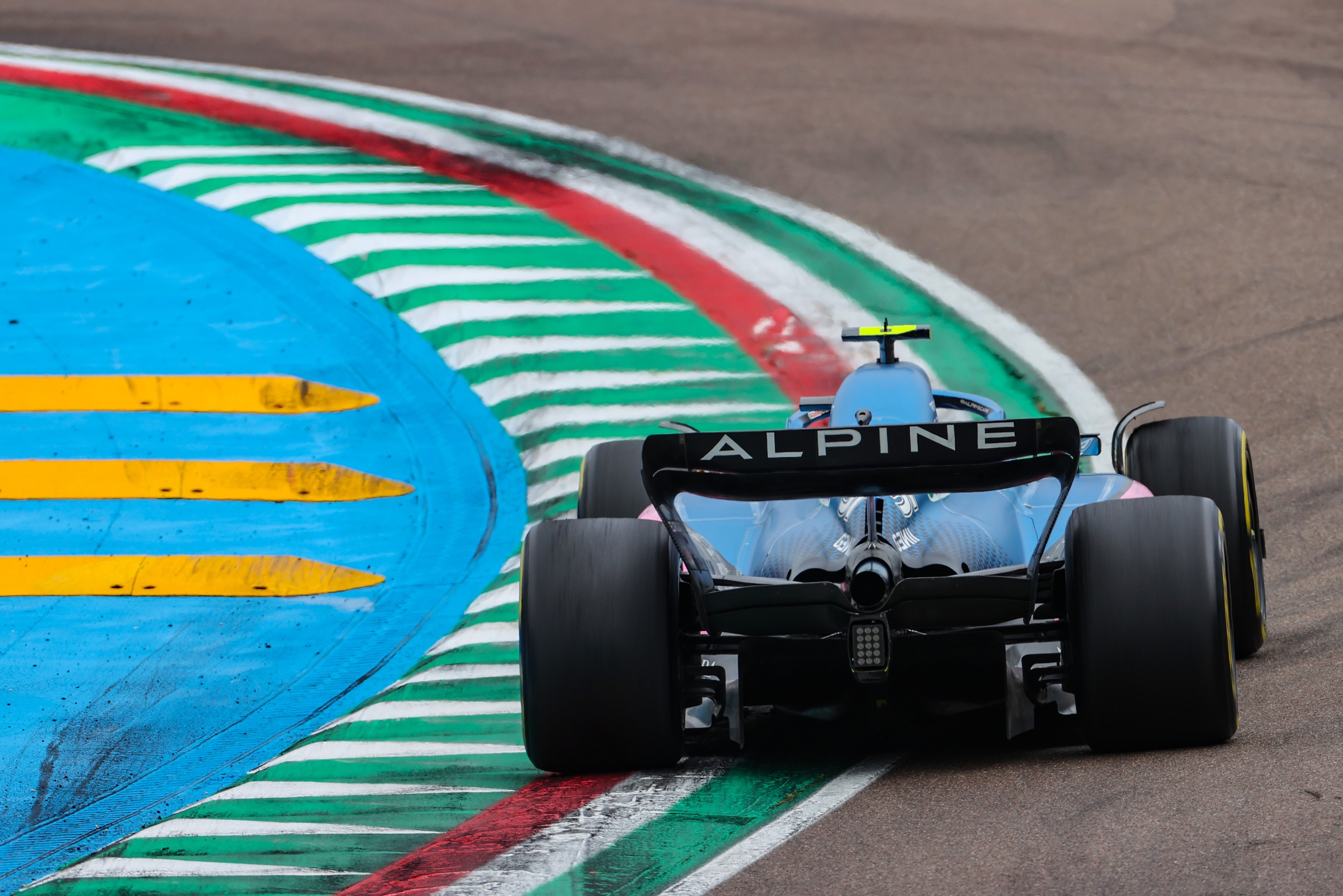 Alonso, including the A522, on Sunday Emola.