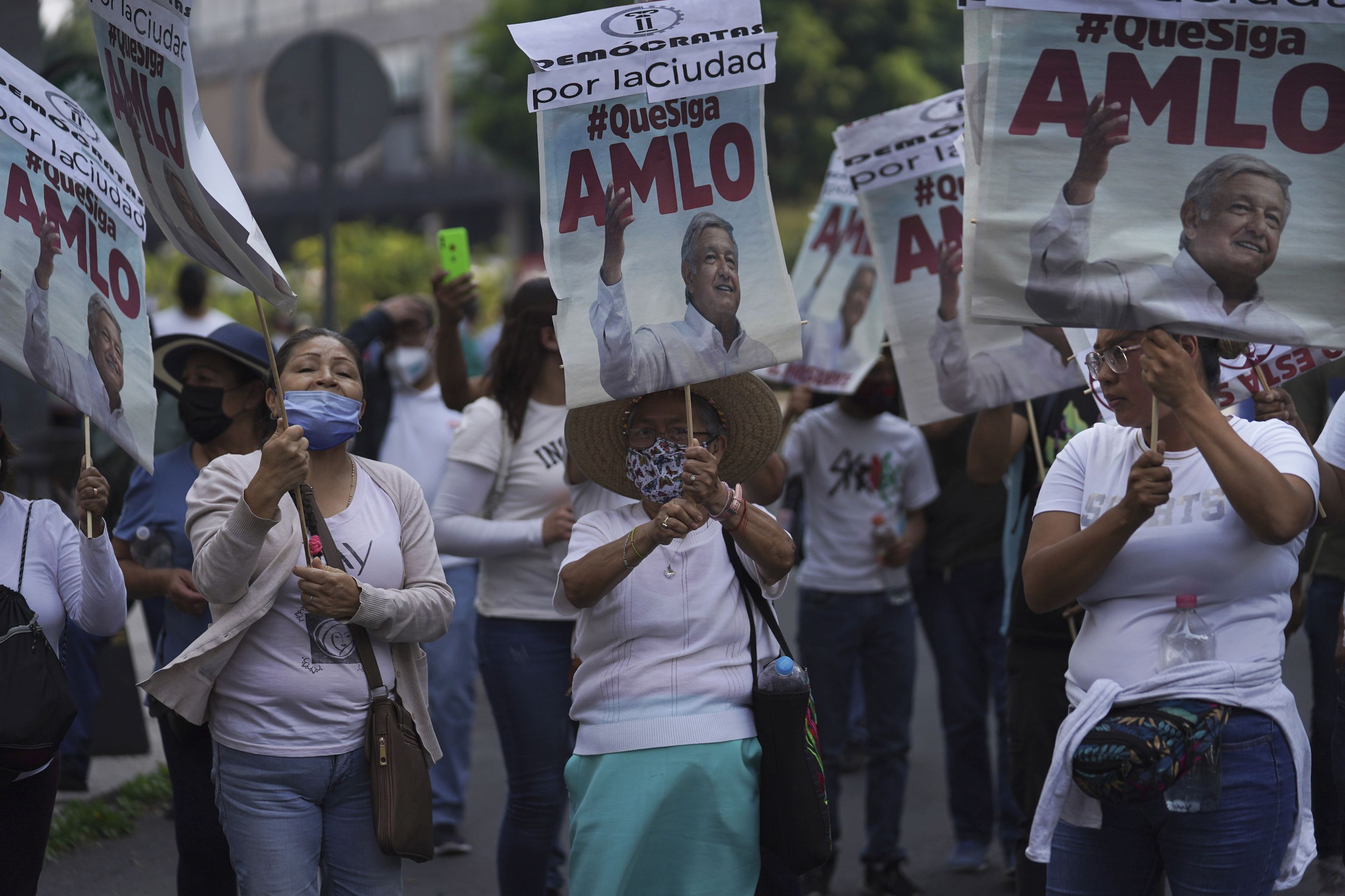 Seguidores del presidente AMLO en México.