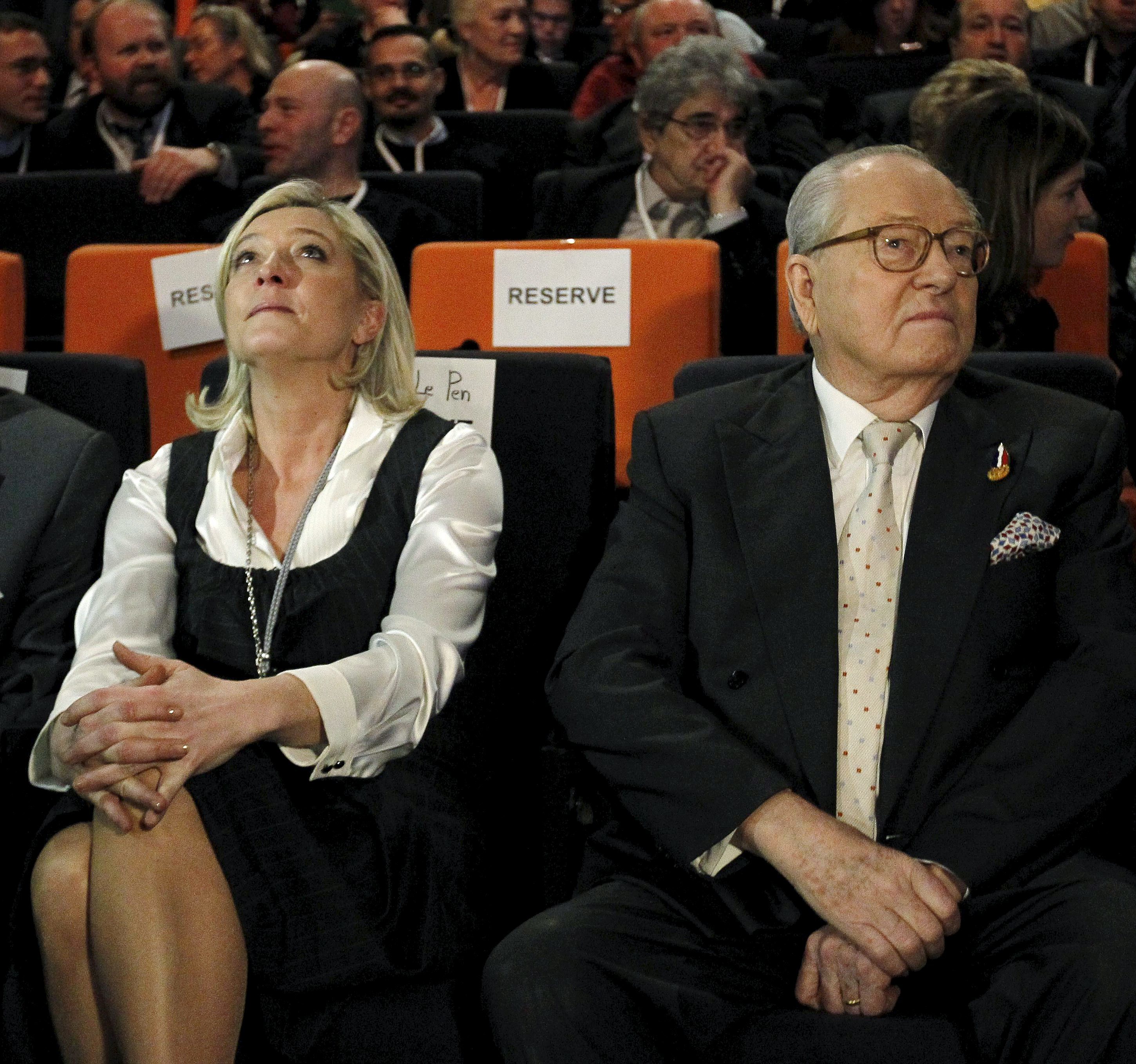 Marine y su padre, Jean-Marie Le Pen, en una imagen de 2011.