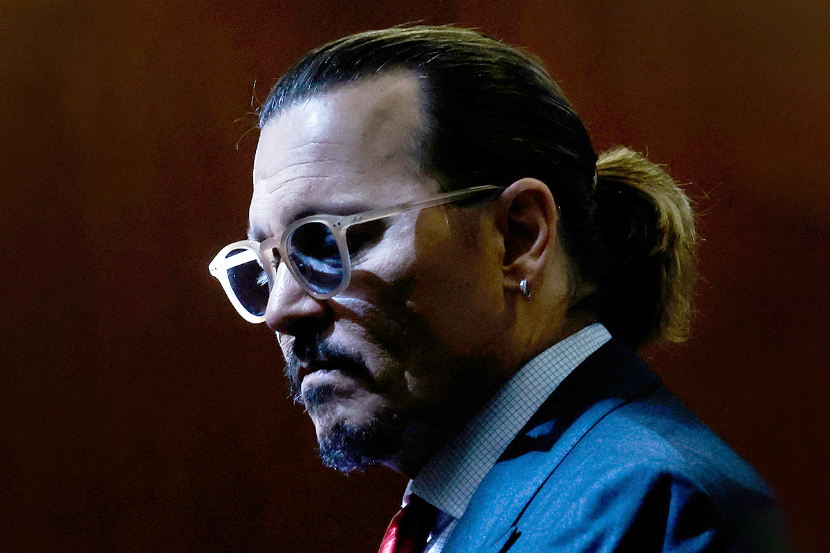 Yo, Johnny Depp, cual 'perro apaleado' y pirata apartado
