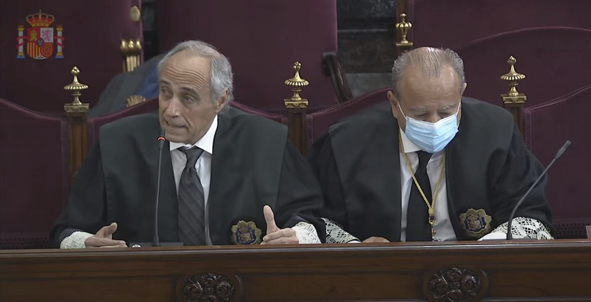 Los fiscales del 'caso ERE', Fernando Prieto y Rafael Escobar, en la vista del Supremo.