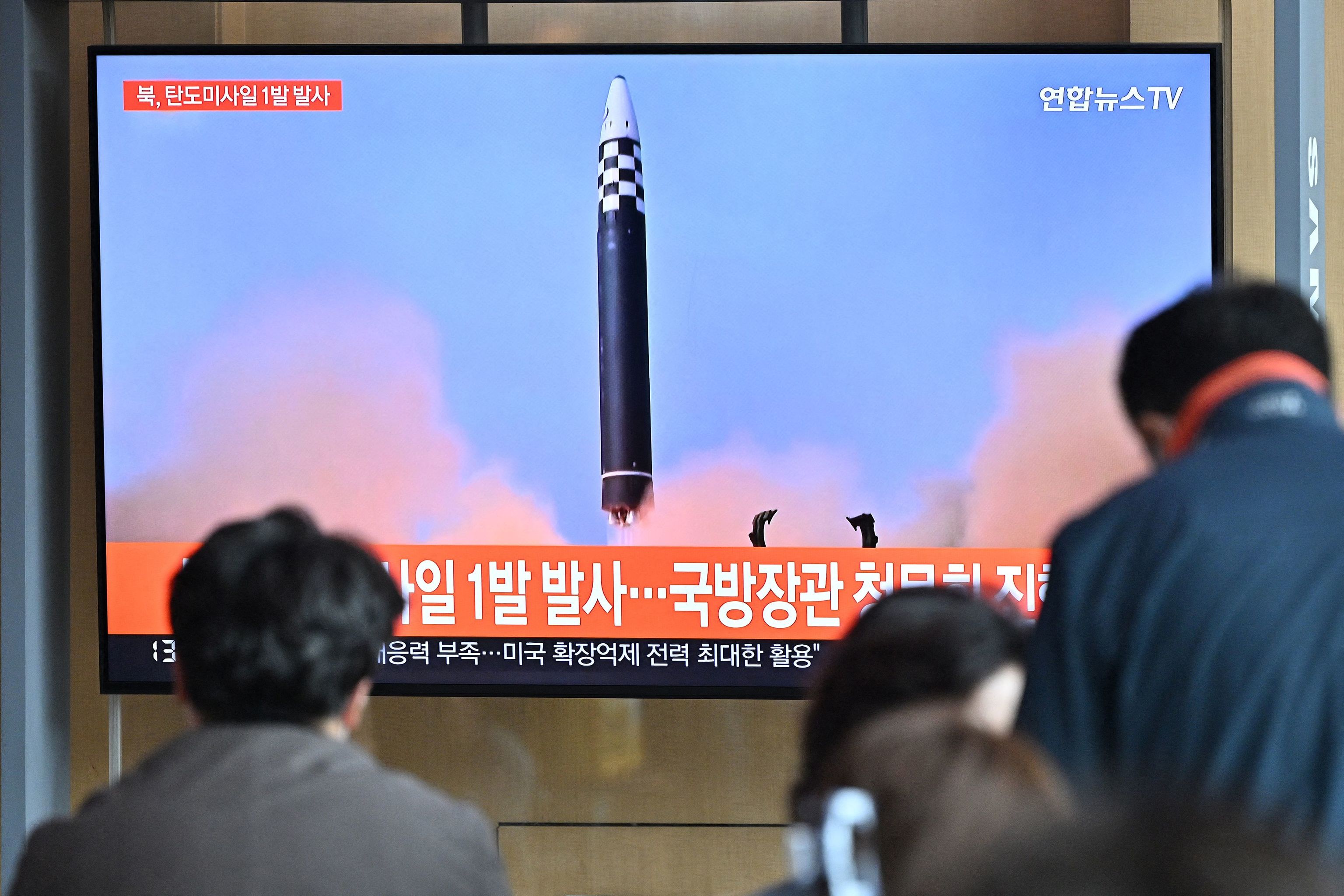 Corea del Norte lanza un misil balístico desde un submarino hacia el Mar del Este