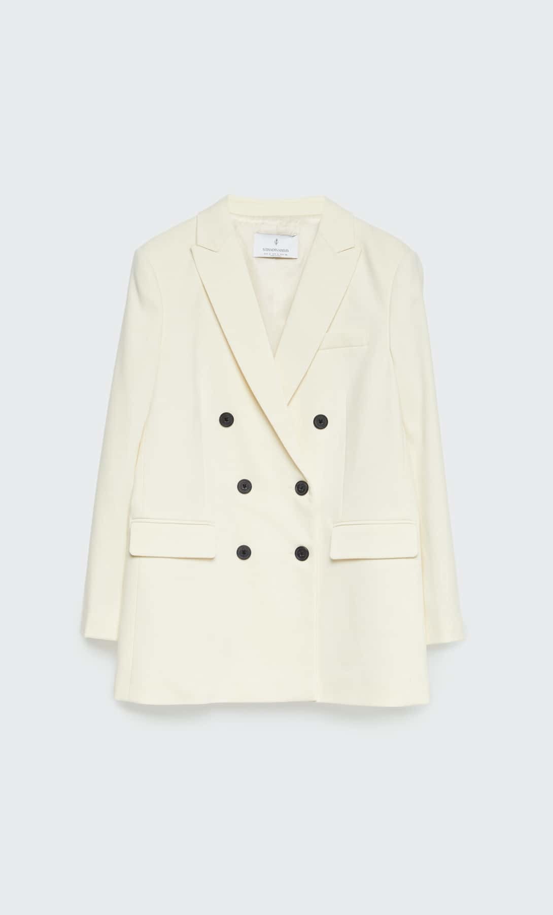 Trajes de chaqueta blancos de mujer: 10 modelos diferentes para arrasar |  Moda