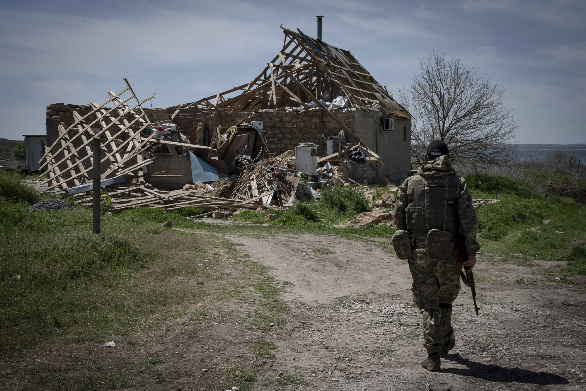 Daos sufridos durante los combates en una localidad al sur de Mikolaiv.