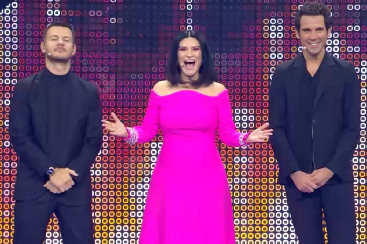 Eurovisin 2022: Laura Pausini protagoniza los memes y momentazos de la primera semifinal