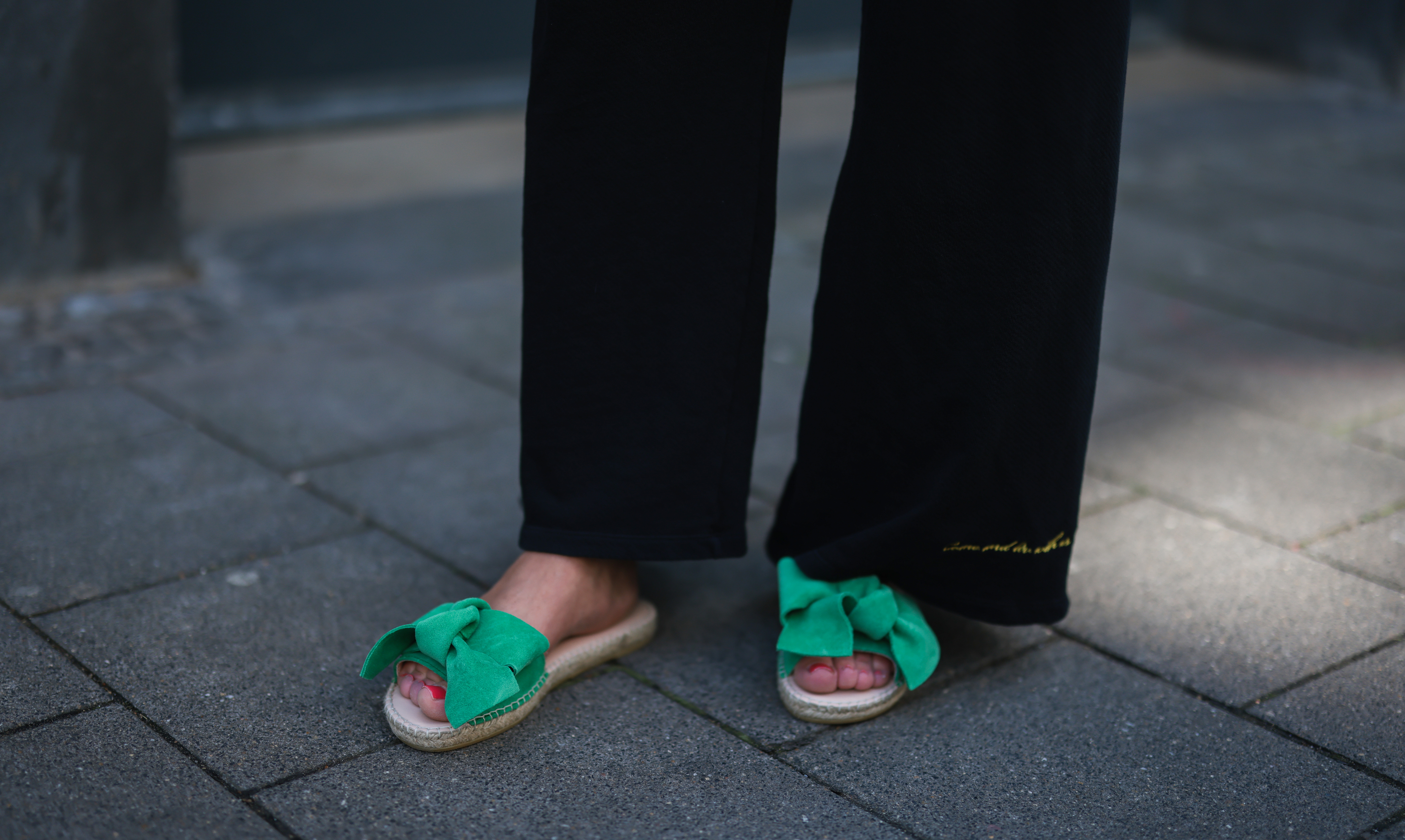 Las tendencias en sandalias verdes para tus outfits de verano, ¿con cuál te quedas?