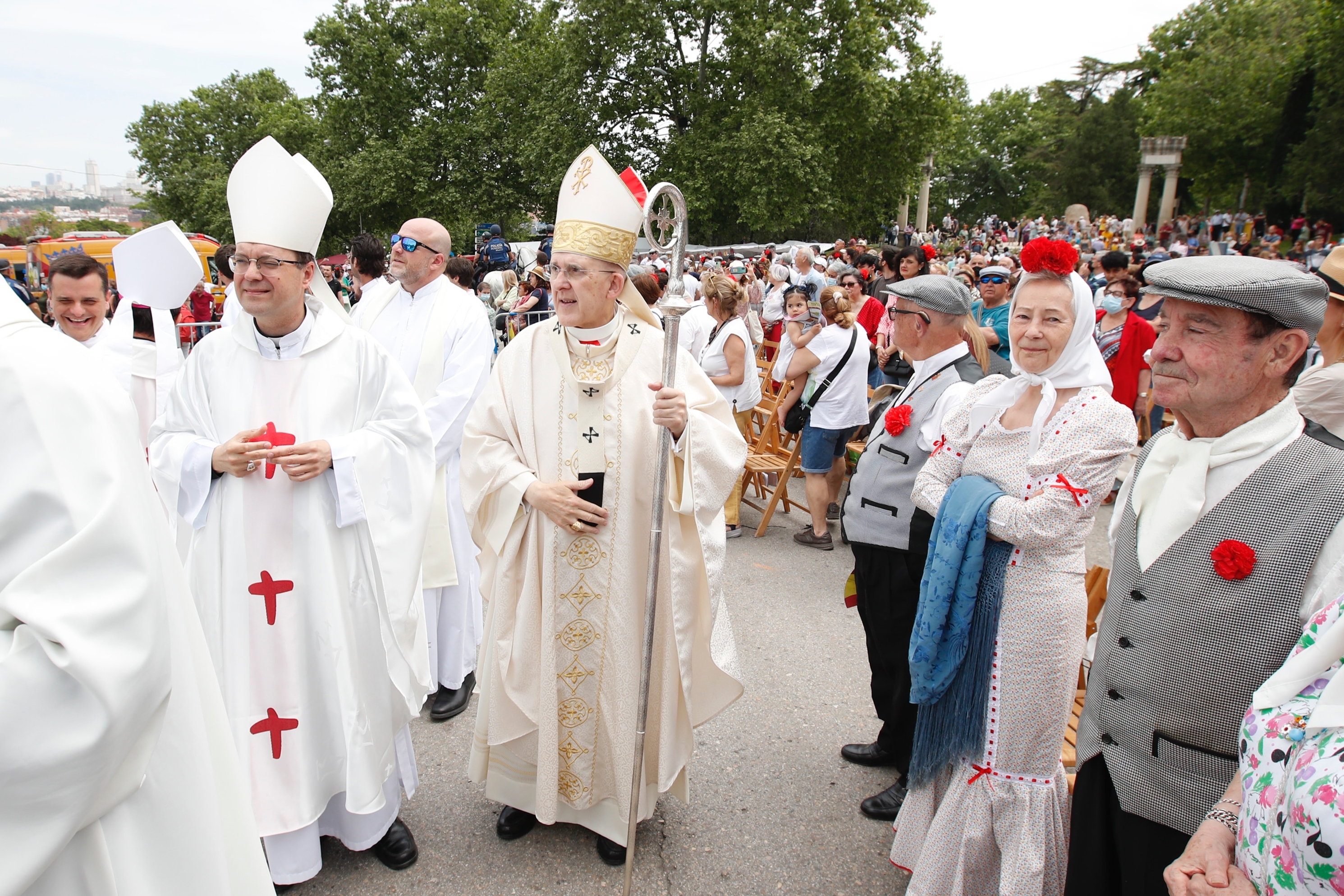 El arzobispo de Madrid, el cardenal Carlos Osoro, preside la solemne misa de apertura del ao Santo de San Isidro