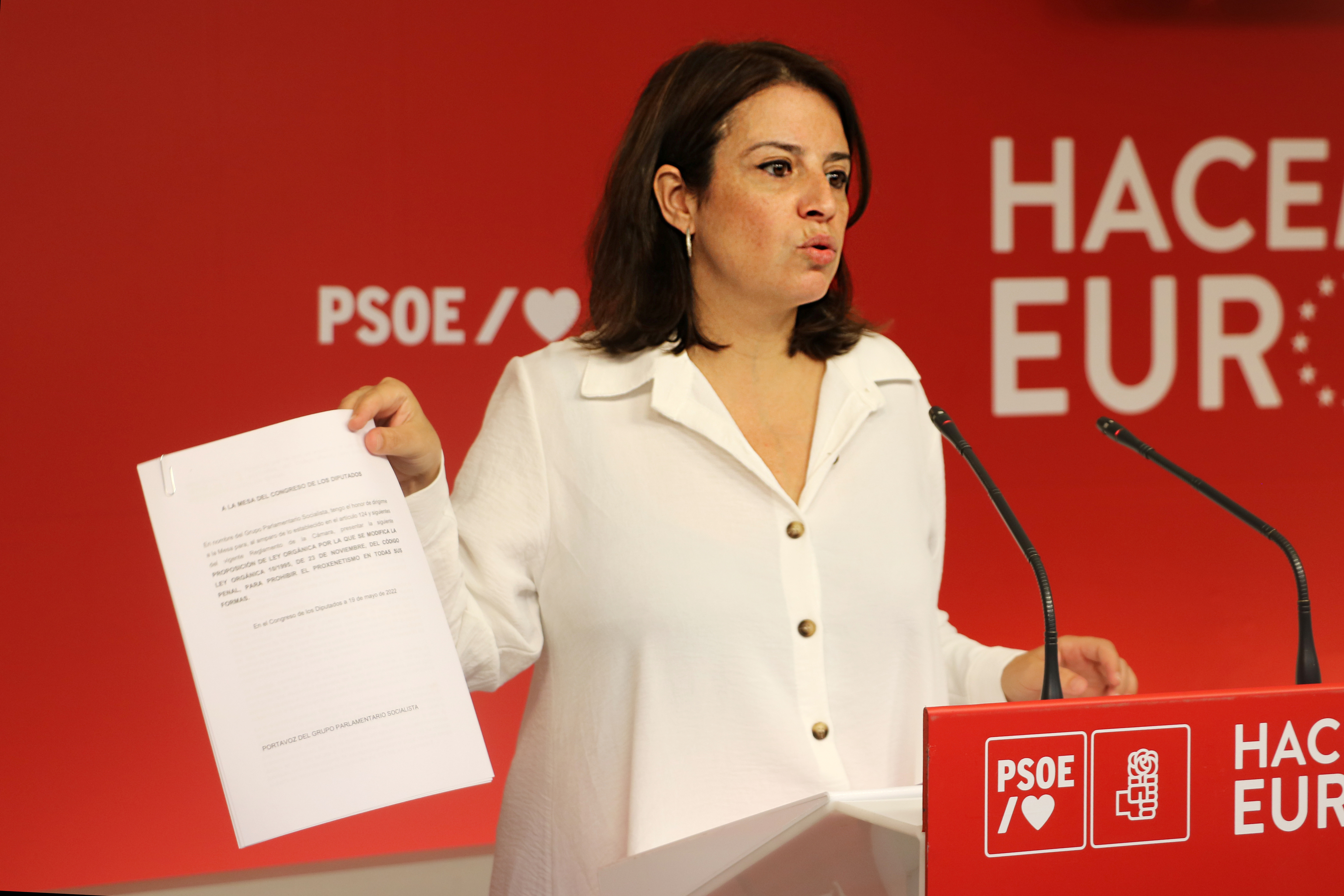 PSOE Deputy Secretary-General Adriana Lastra at a news conference.