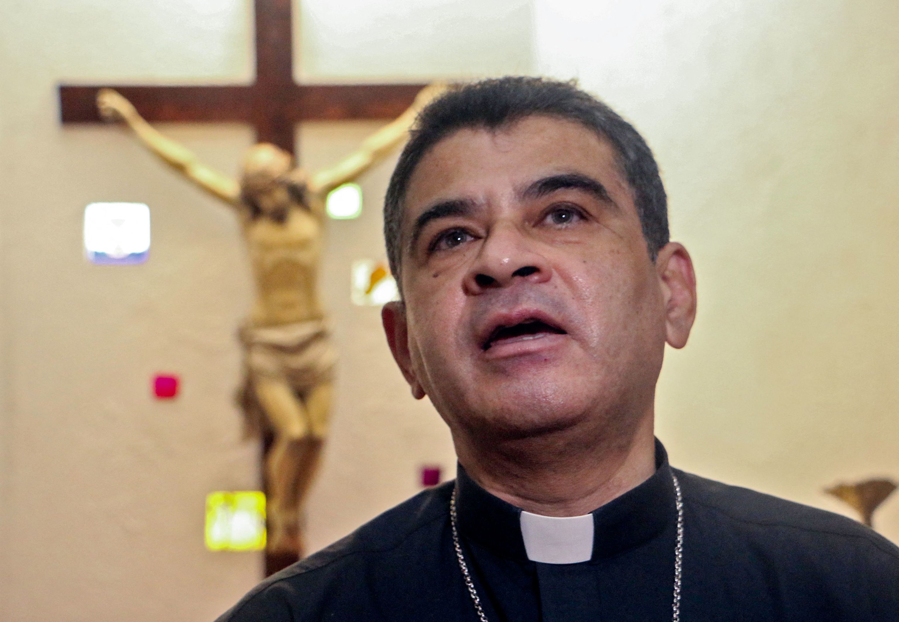 Nicaragua: un obispo católico entra en ayuno indefinido y es sitiado por la dictadura