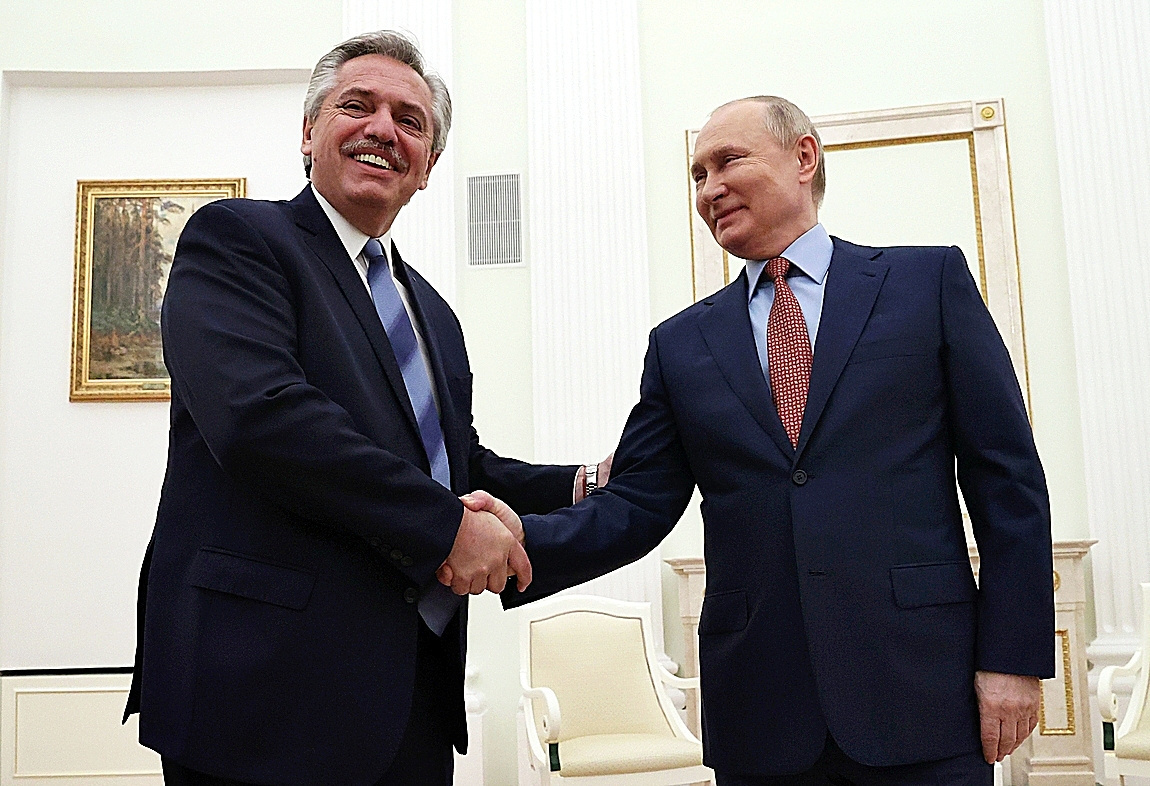 Fernández y Putin, durante la visita previa a la guerra.