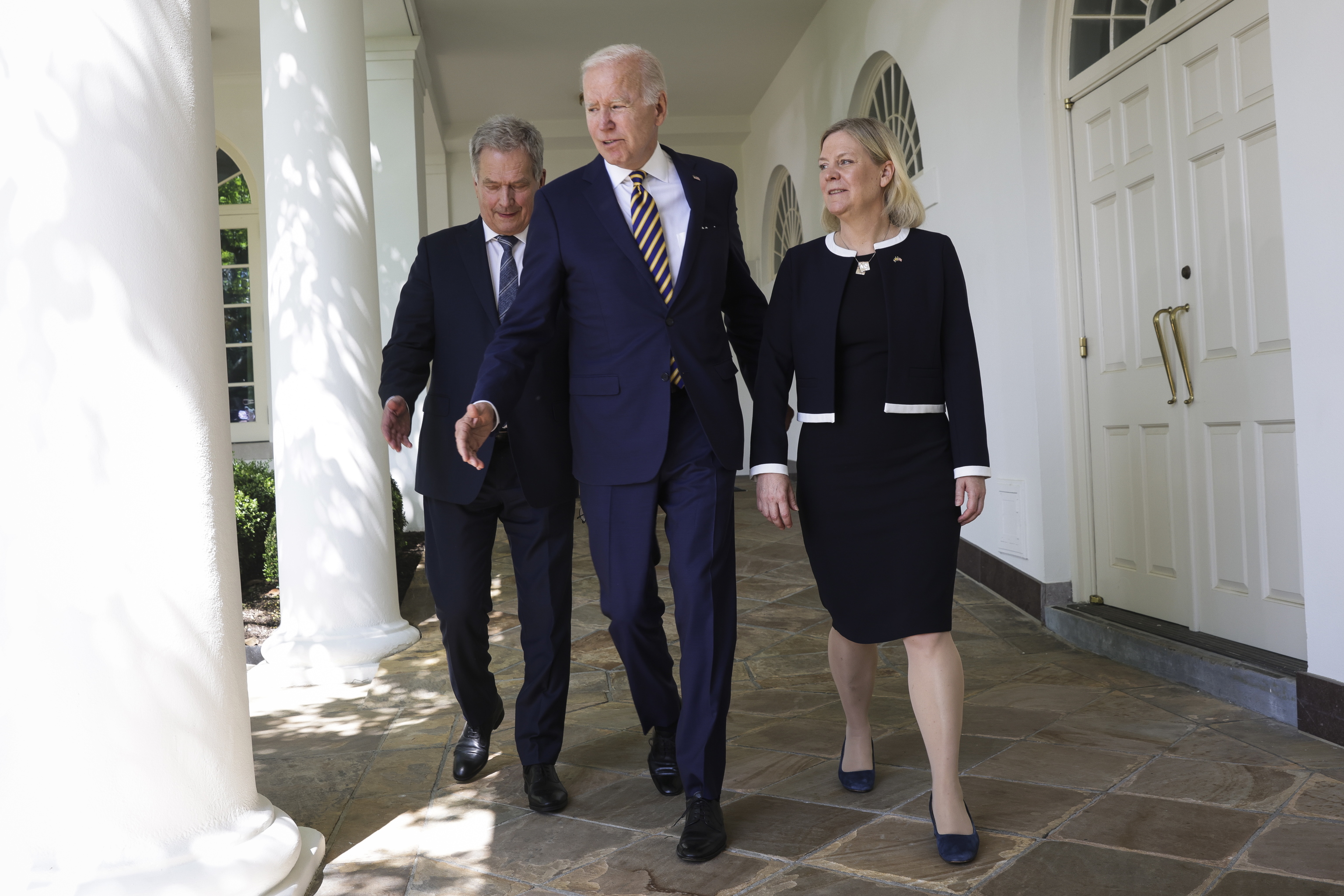 Joe Biden, con los presidentes de Finlandia y Suecia.