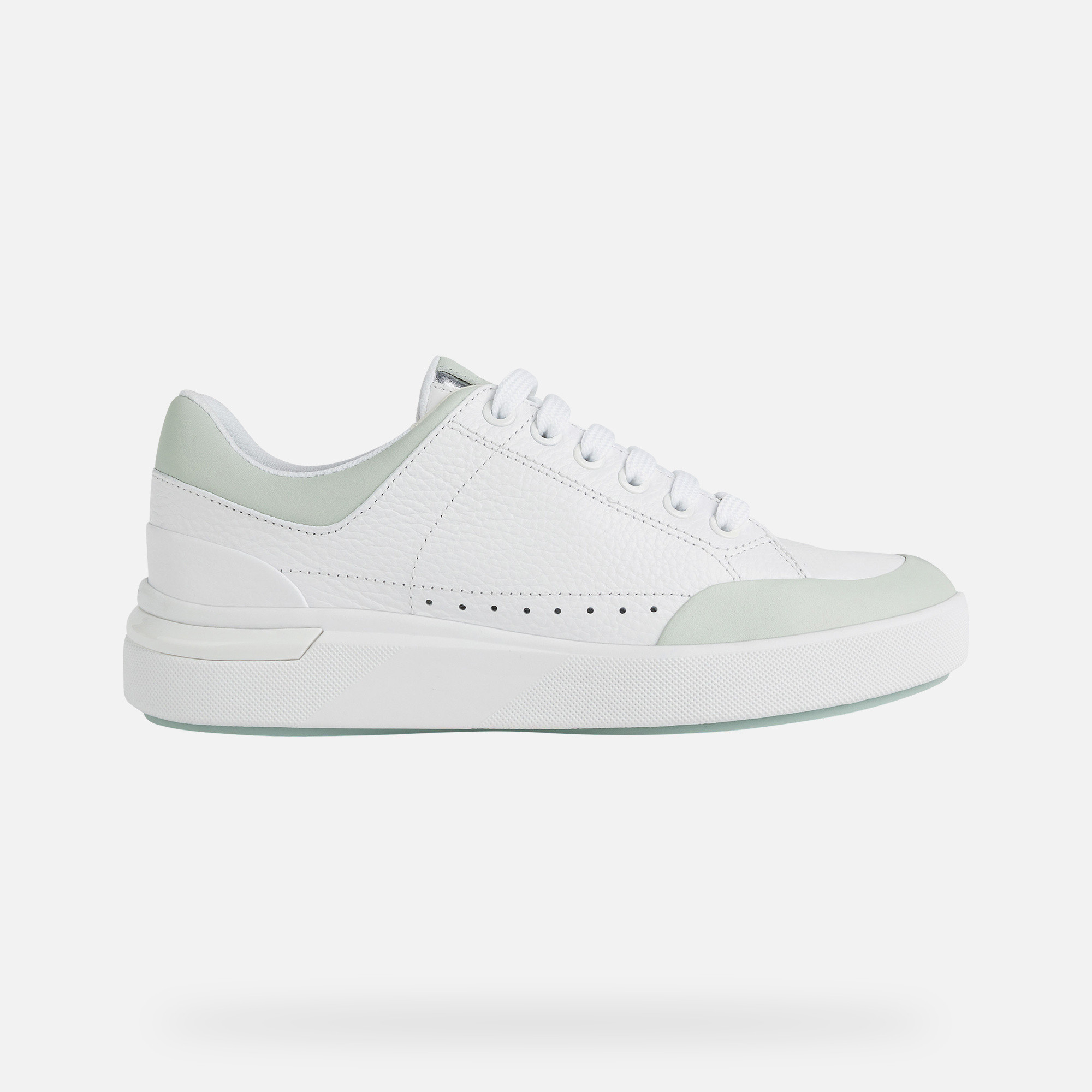 Zapatillas cómodas, bonitas y tendencia que te apuntarás para las rebajas  de verano | Moda