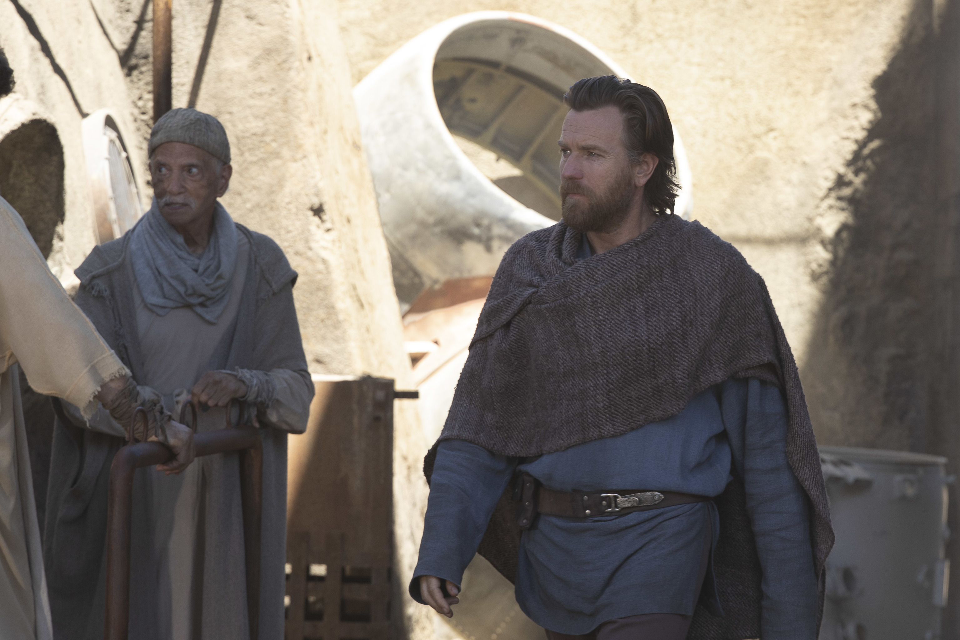 Ewan McGregor reprises as Obi-Wan Kenobi.