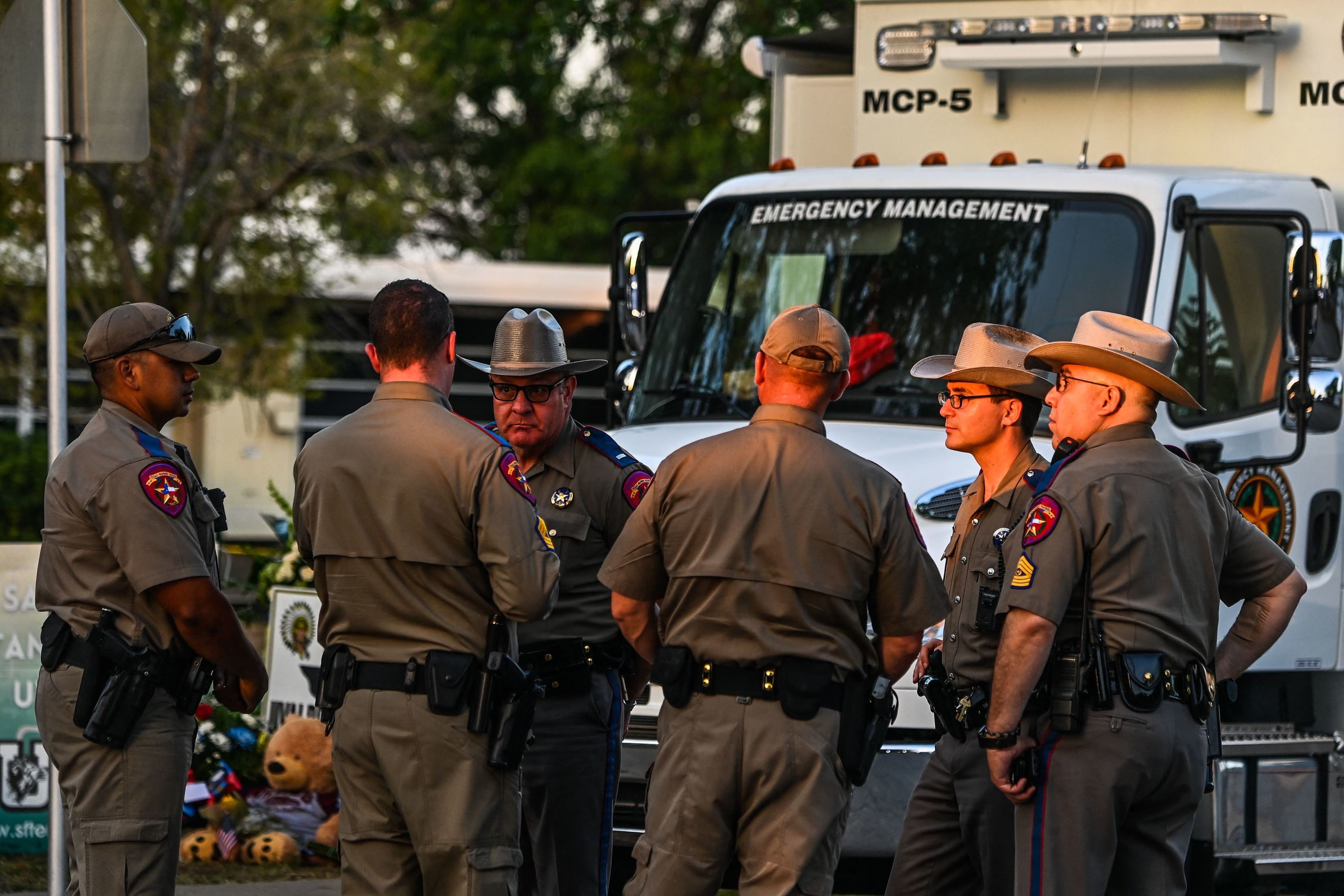 La Policía de Texas admite que fue «un error» no entrar antes al aula del tiroteo