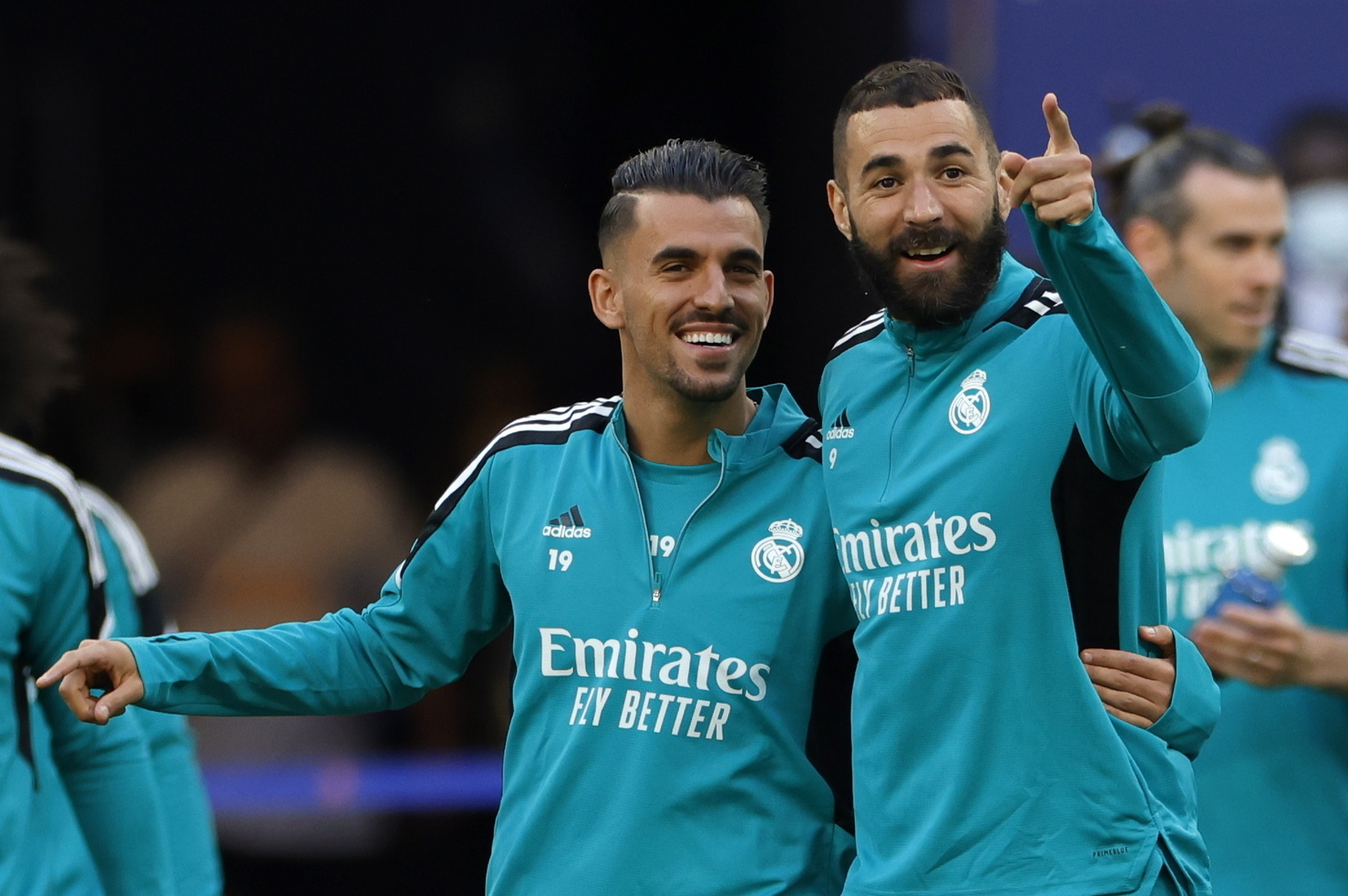 Saint-denis (France), 27/05/2022.- Dani Ceballos (L) and Karim  lt;HIT gt;Benzema lt;/HIT gt; of Real Madrid attend the team's training session at Stade de France in Saint-Denis, near Paris, France, 27 May 2022. Real Madrid will face Liverpool FC in their UEFA Champions League final on 28 May 2022. (Liga de Campeones, Francia) EFE/EPA/YOAN VALAT