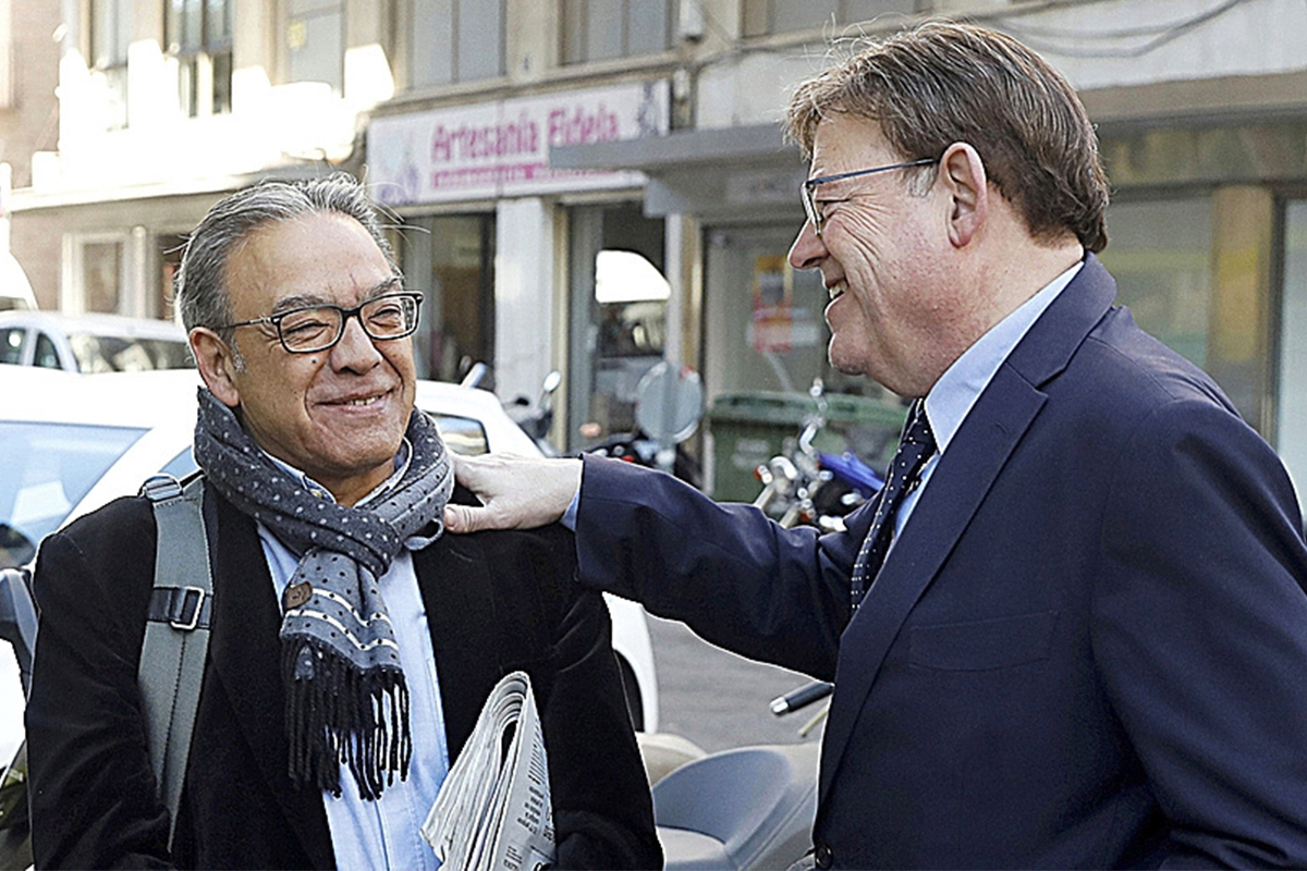Ximo Puig con su ex 'número dos', Manolo Mata, abogado del principal implicado.