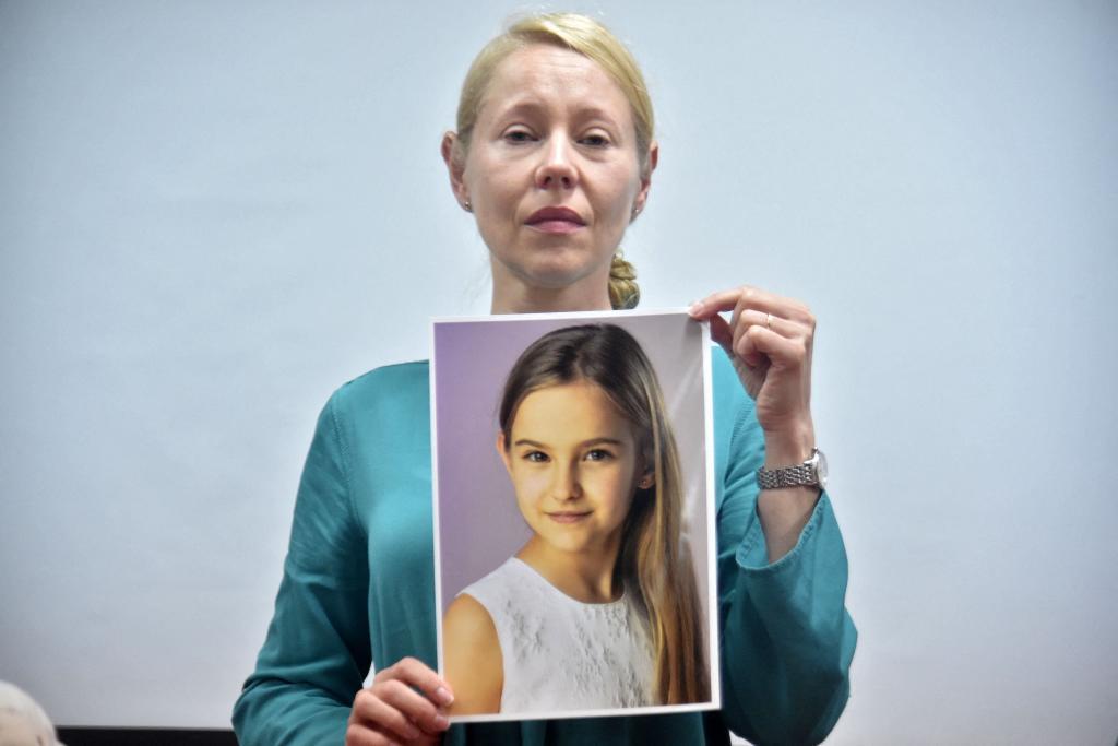 Anne Maja Reineger, madre de una de las niñas, reclama su devolución.