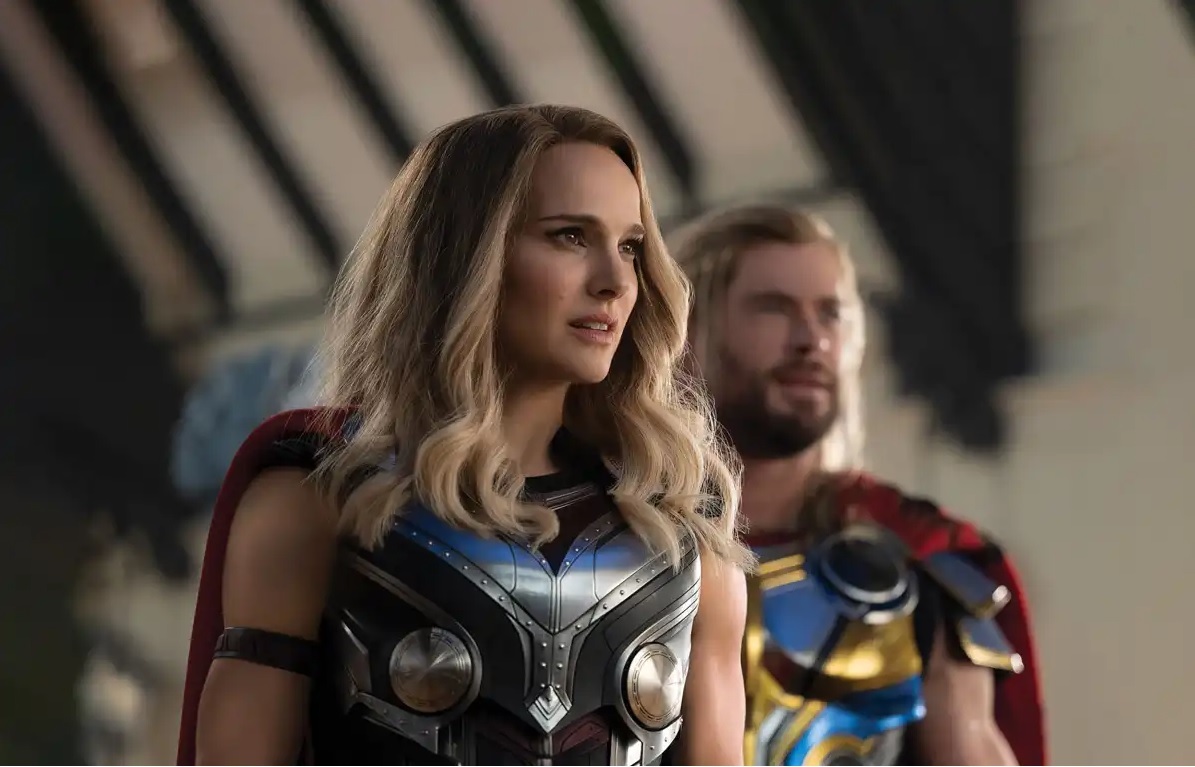 Chris Hemsworth está usando esteróides em Thor: Love and Thunder