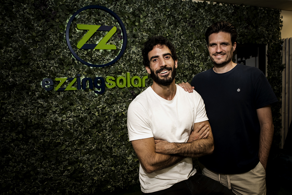 Alberto Cortes y Victor Sancho, fundadores de Ezzing Solar.