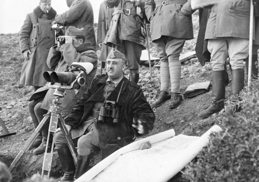 Franco, en una imagen de 1938, en la guerra civil.