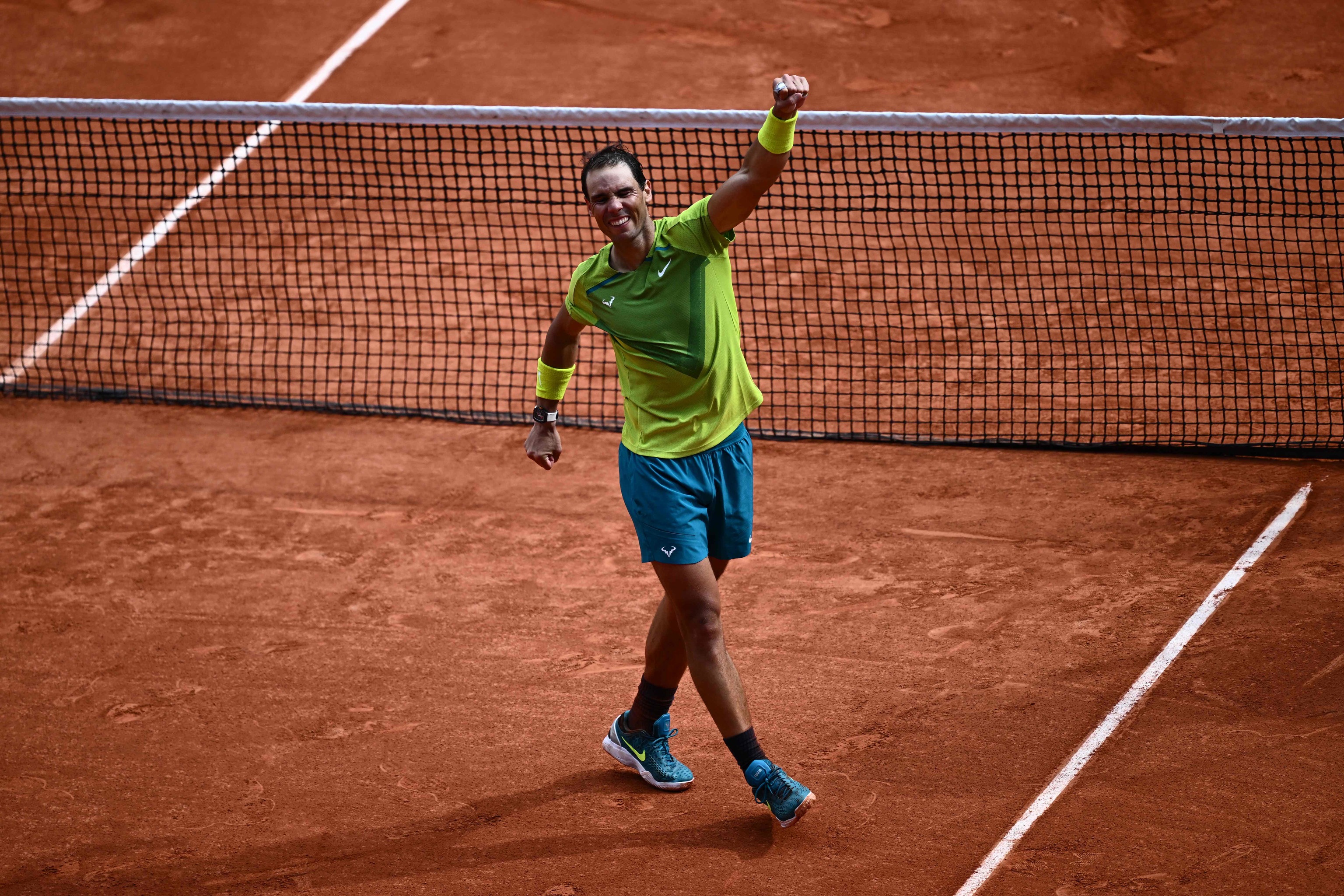 Nadal celebrates his victory over Roode in the Roland Garros final.