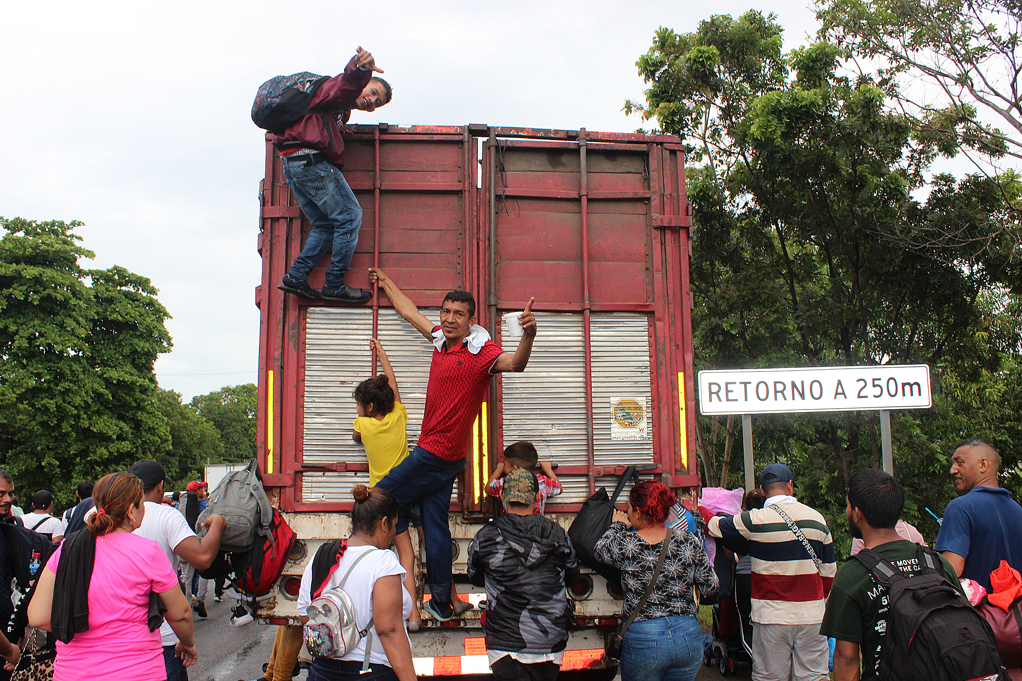 Caravana de 15.000 migrantes a su paso por Tapachula, Chiapas.
