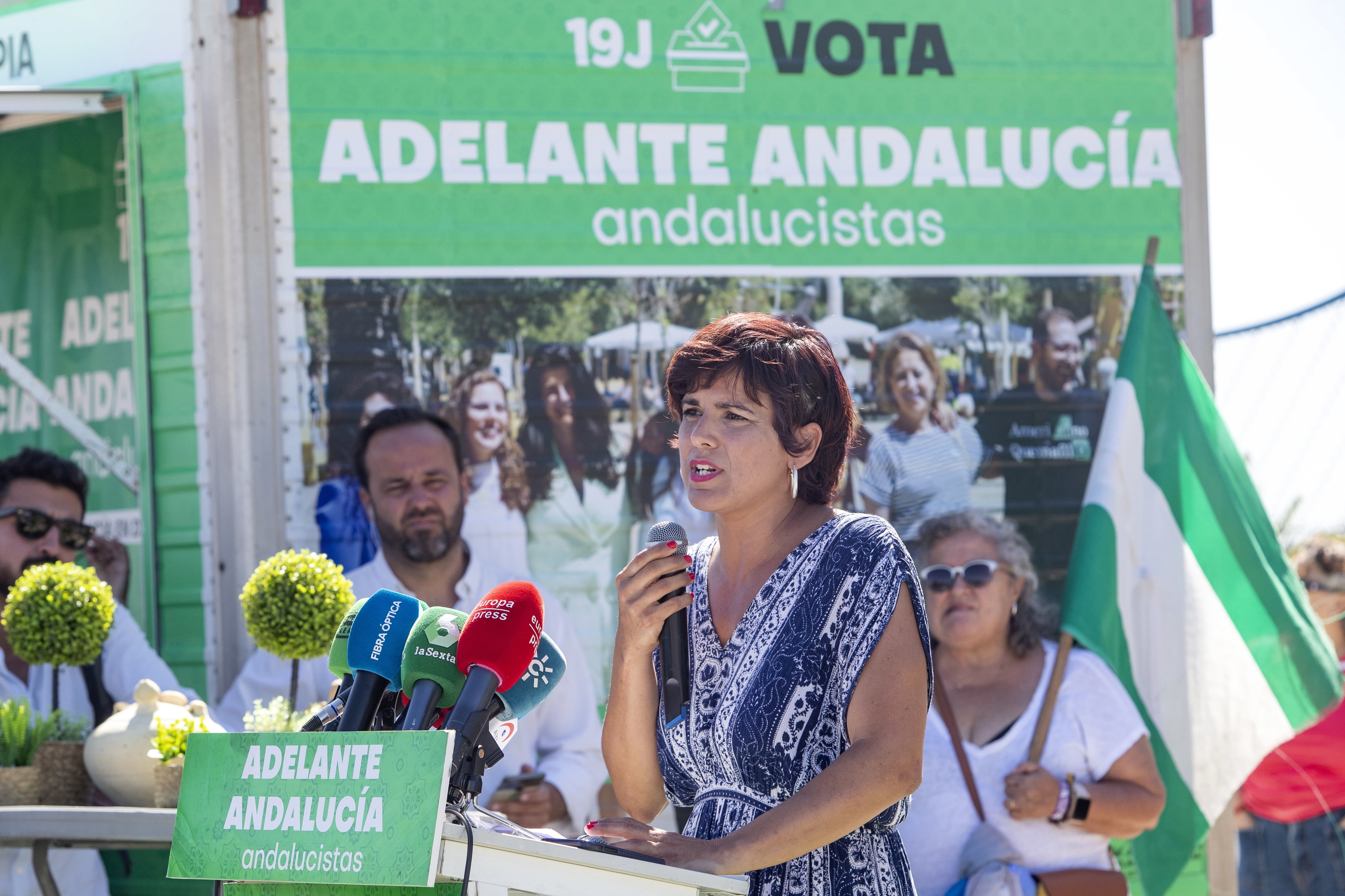 La candidata de Adelante Andaluca a la presidencia de la Junta, Teresa Rodrguez, en Puerto Real (Cdiz).