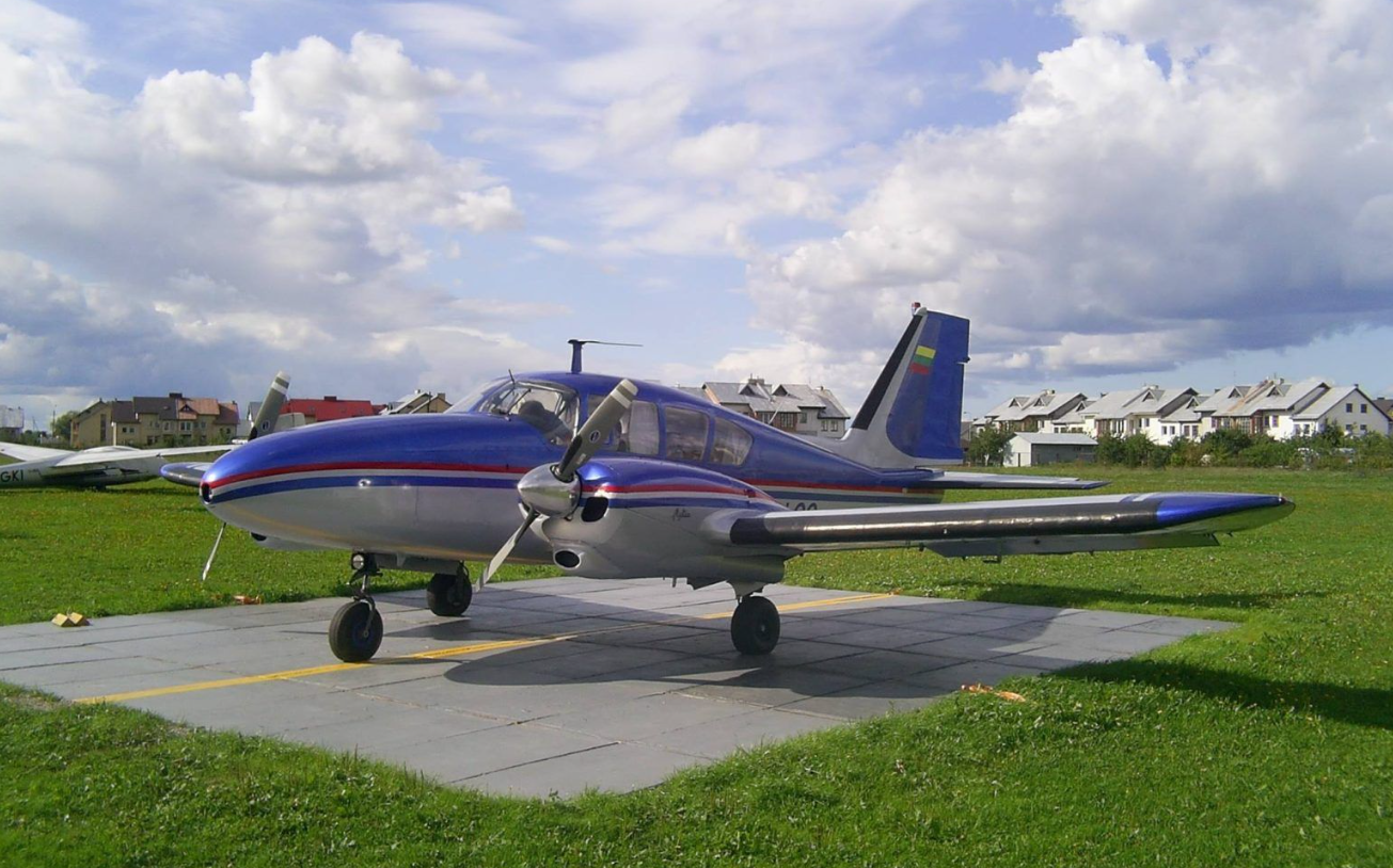 The aircraft is called Lai-Lu and is a Piper PA-23-250-Aztec.