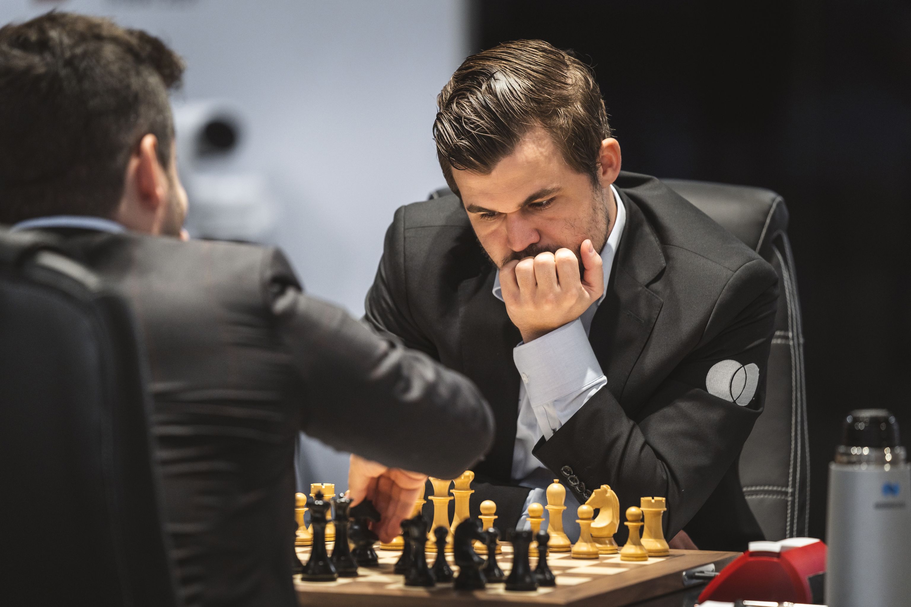 Carlsen against Napo in the last World Cup.