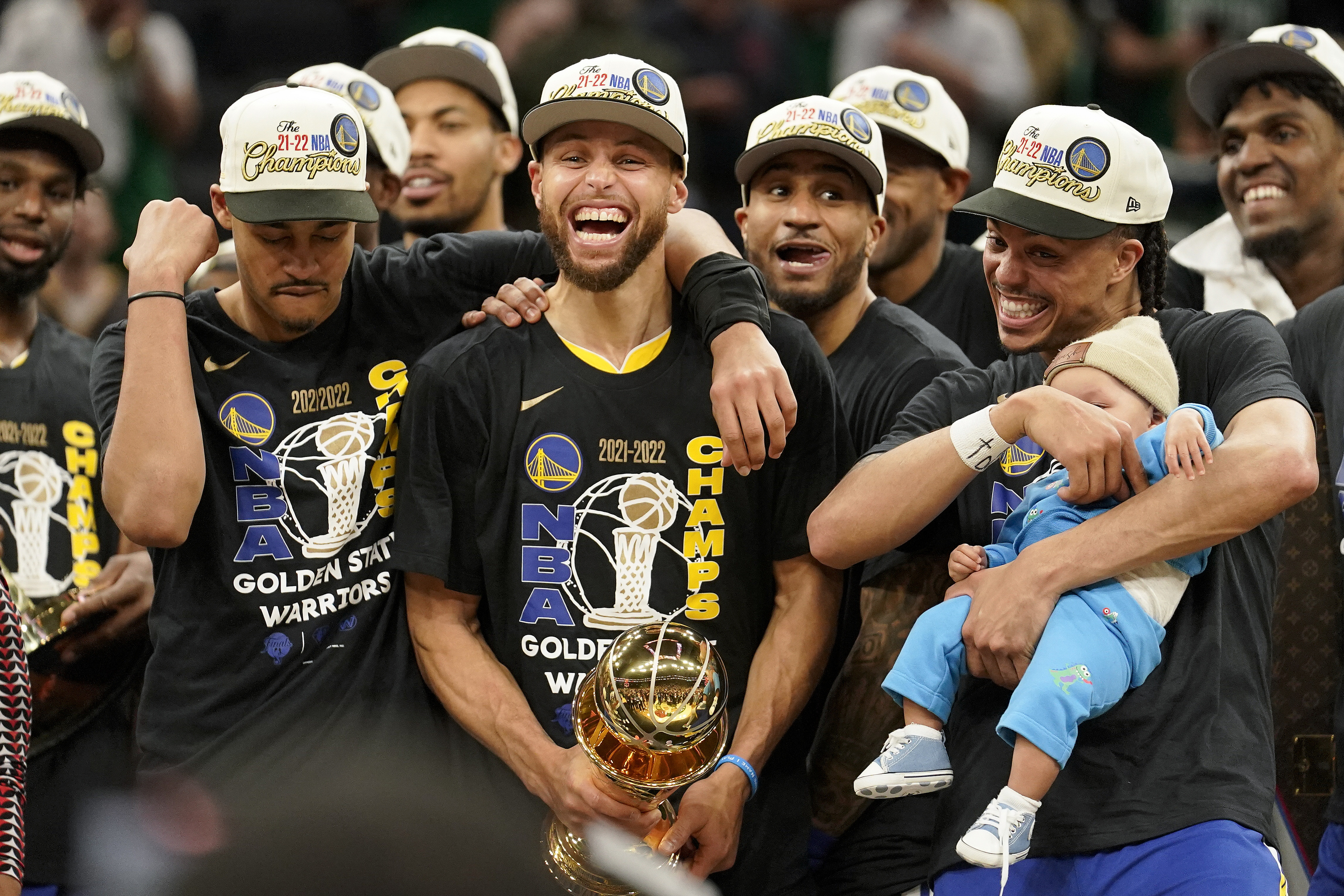 Curry and the rest of the warriors in celebration
