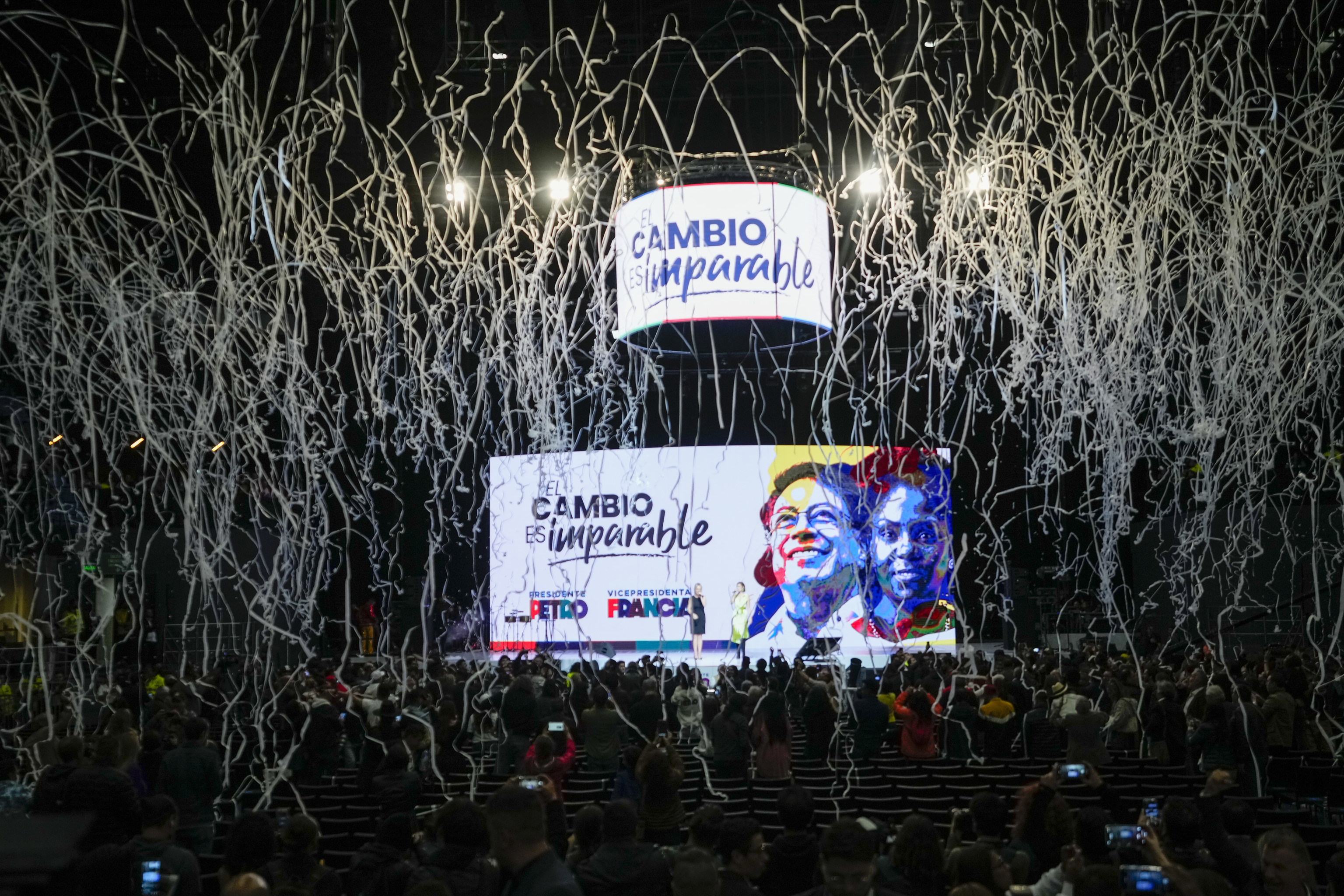 Gustavo Petro gana la carrera presidencial y la izquierda gobernará por primera vez en Colombia
