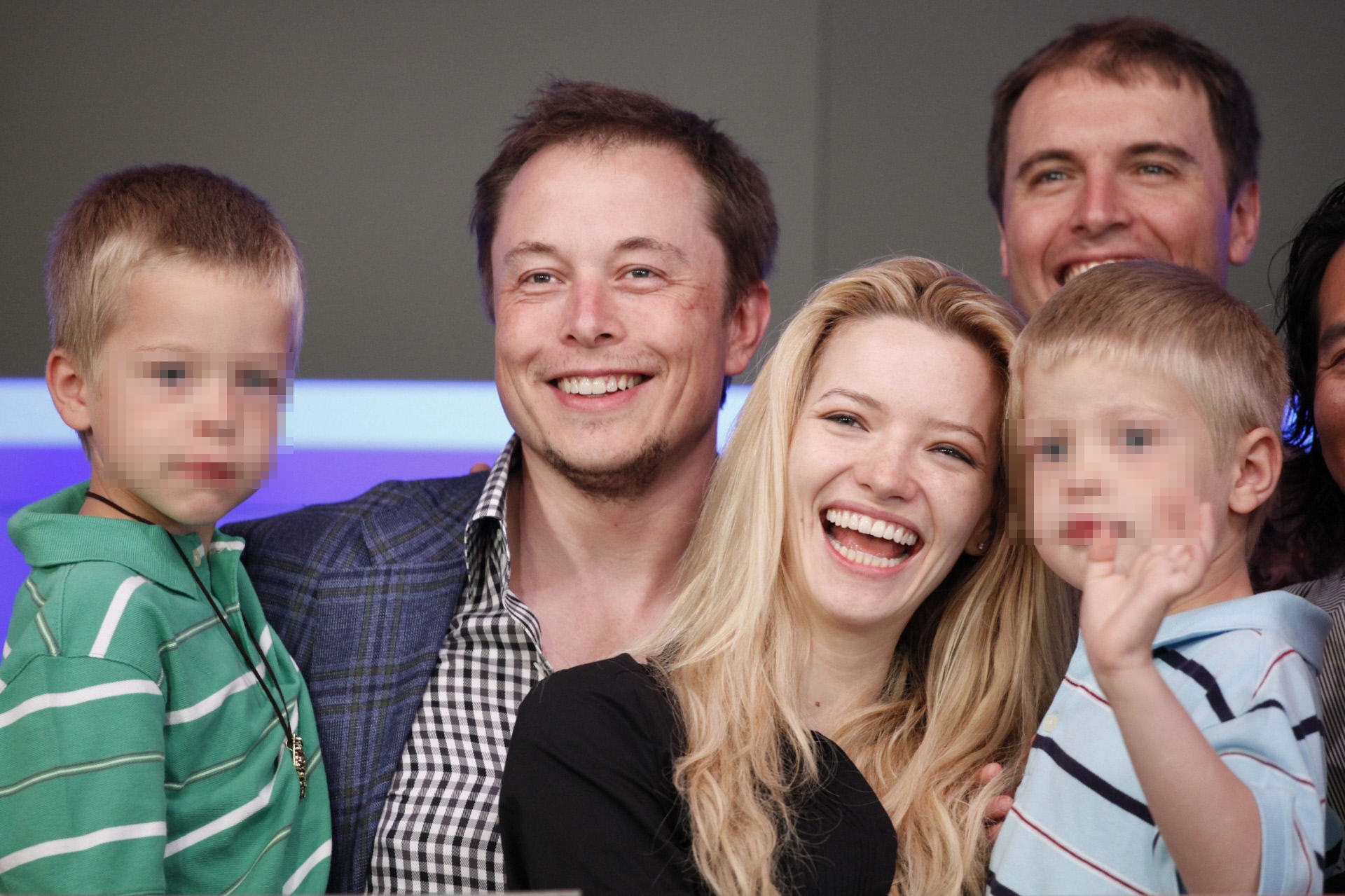 El origen de la mala relación de Elon Musk con su hija transgénero | Famosos