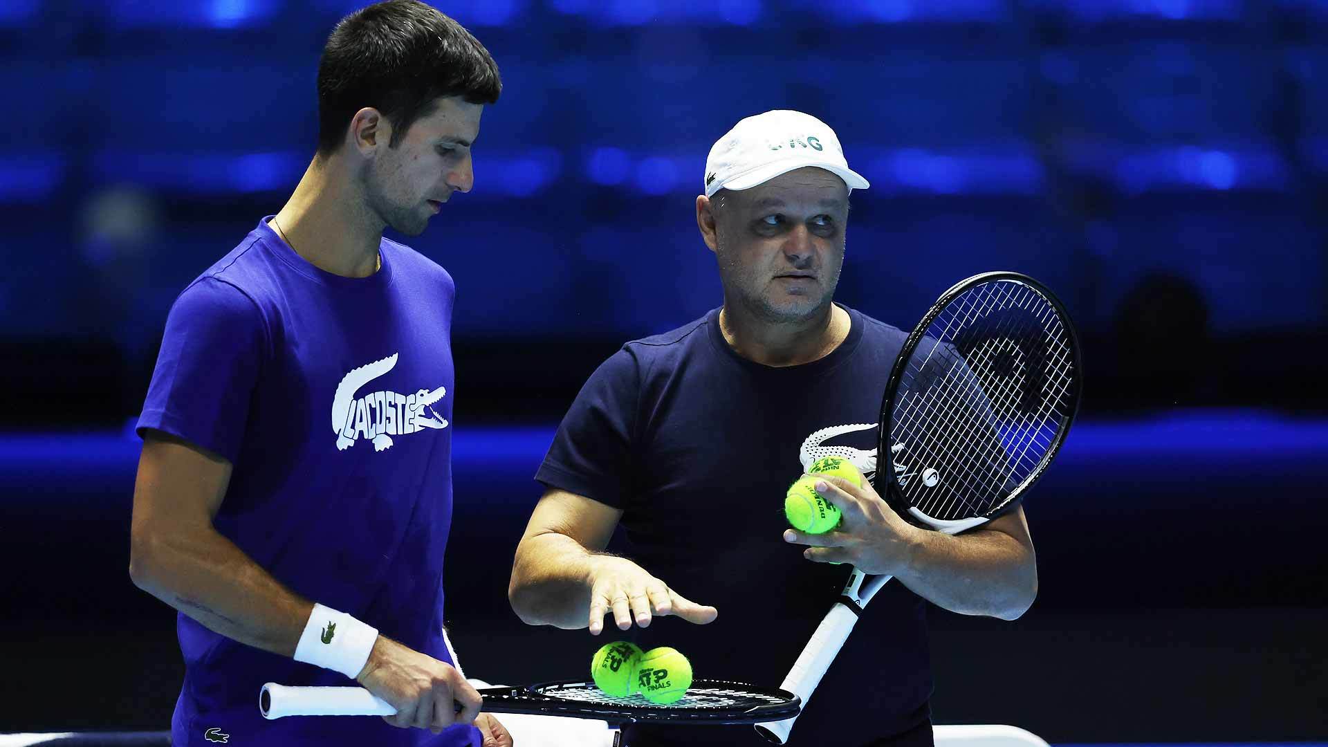 Novak Djokovic, con su ex tcnico, Marian Vajda.