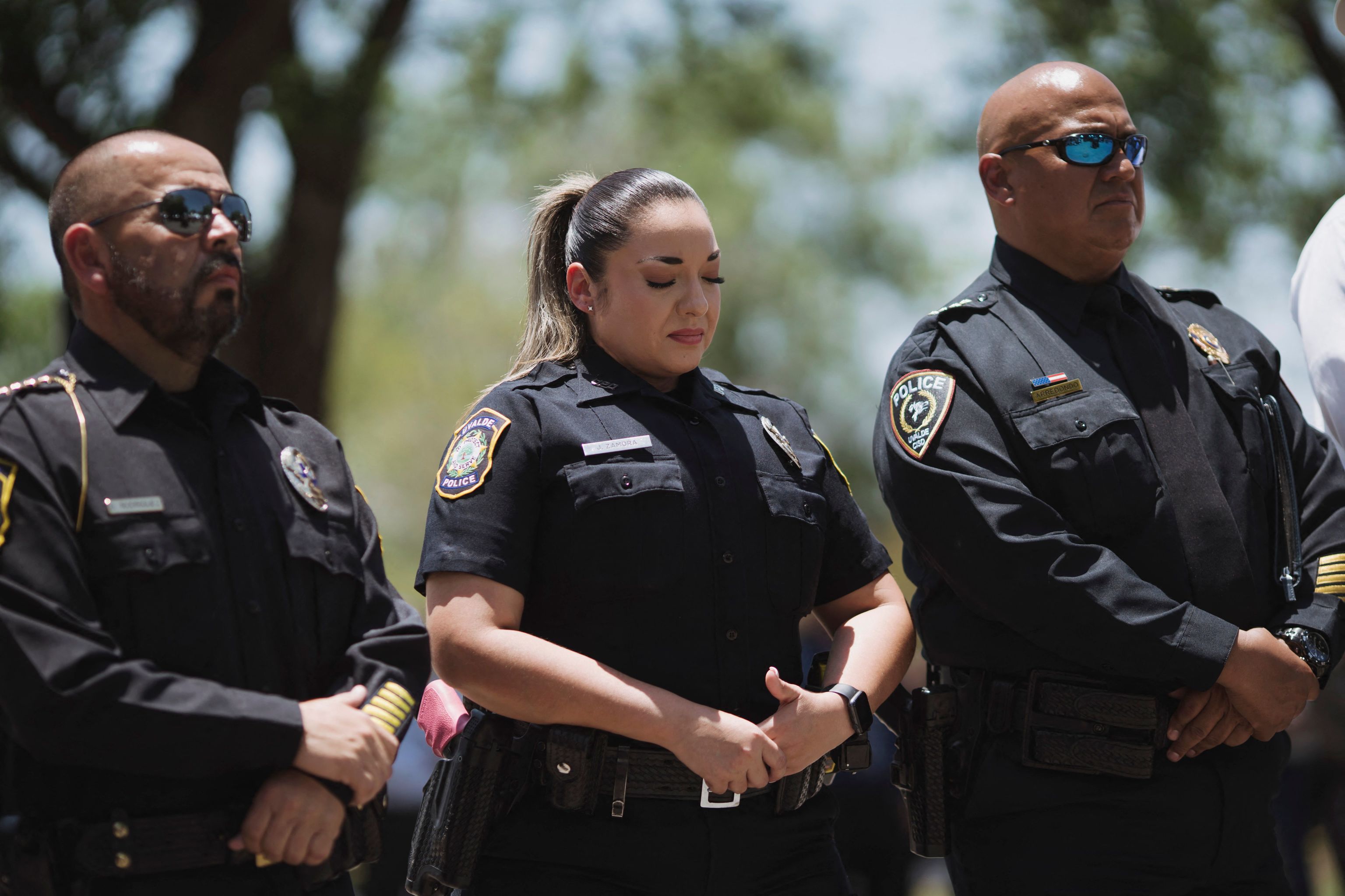 Suspenden al jefe del operativo que retrasó la respuesta al fatídico tiroteo en la escuela de Texas: «Antepuso las vidas de los agentes a las de los niños»