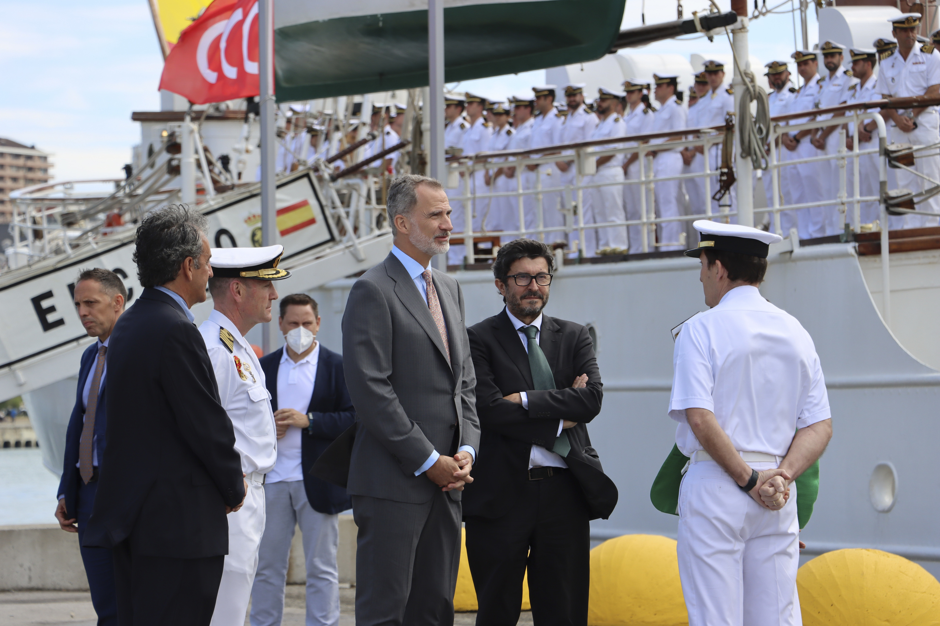El Rey Felipe VI visita el buque escuela Juan Sebastin Elcano.