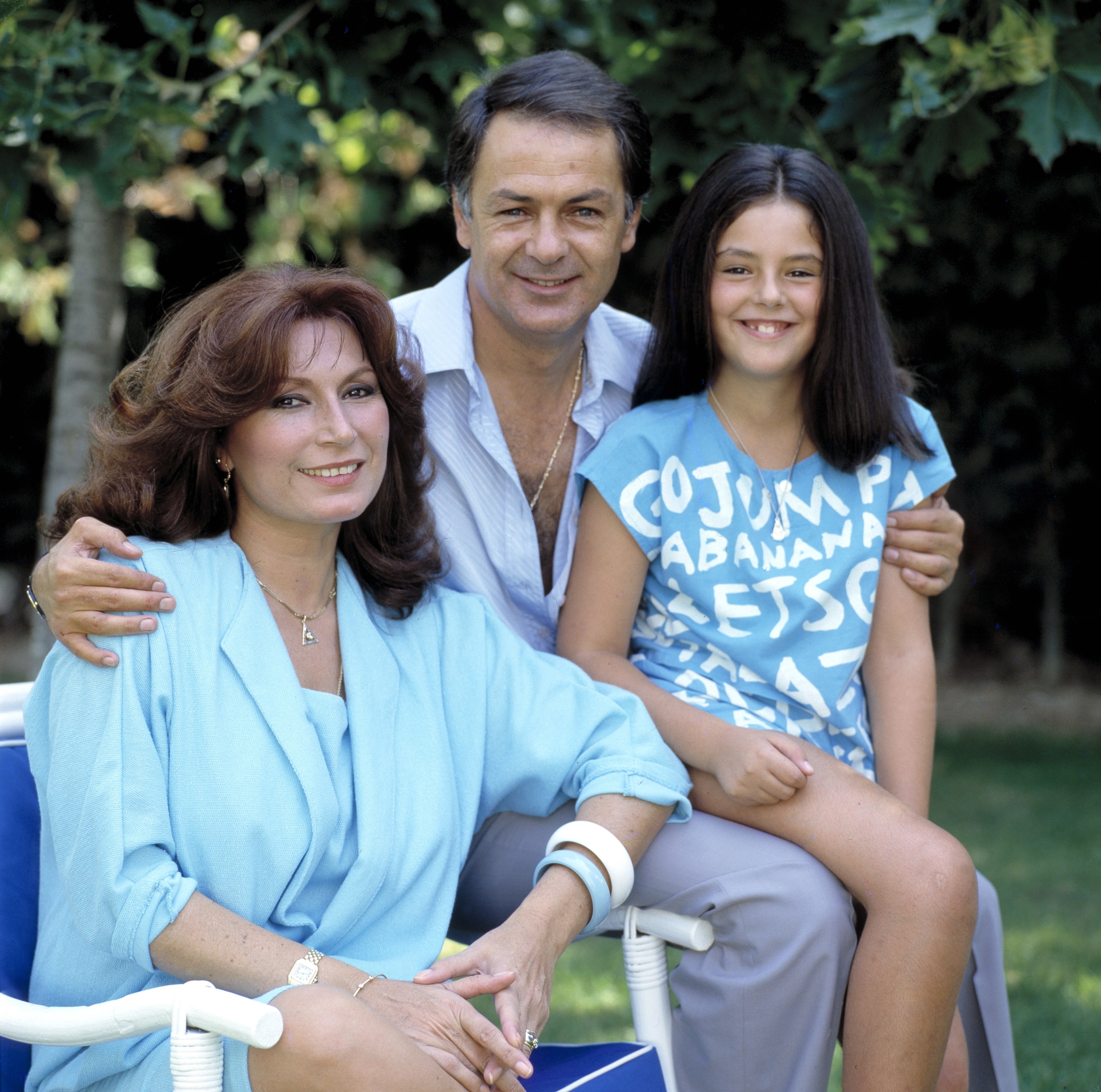 Rocío Jurado y Pedro Carrasco con su hija, Rociíto en 1985