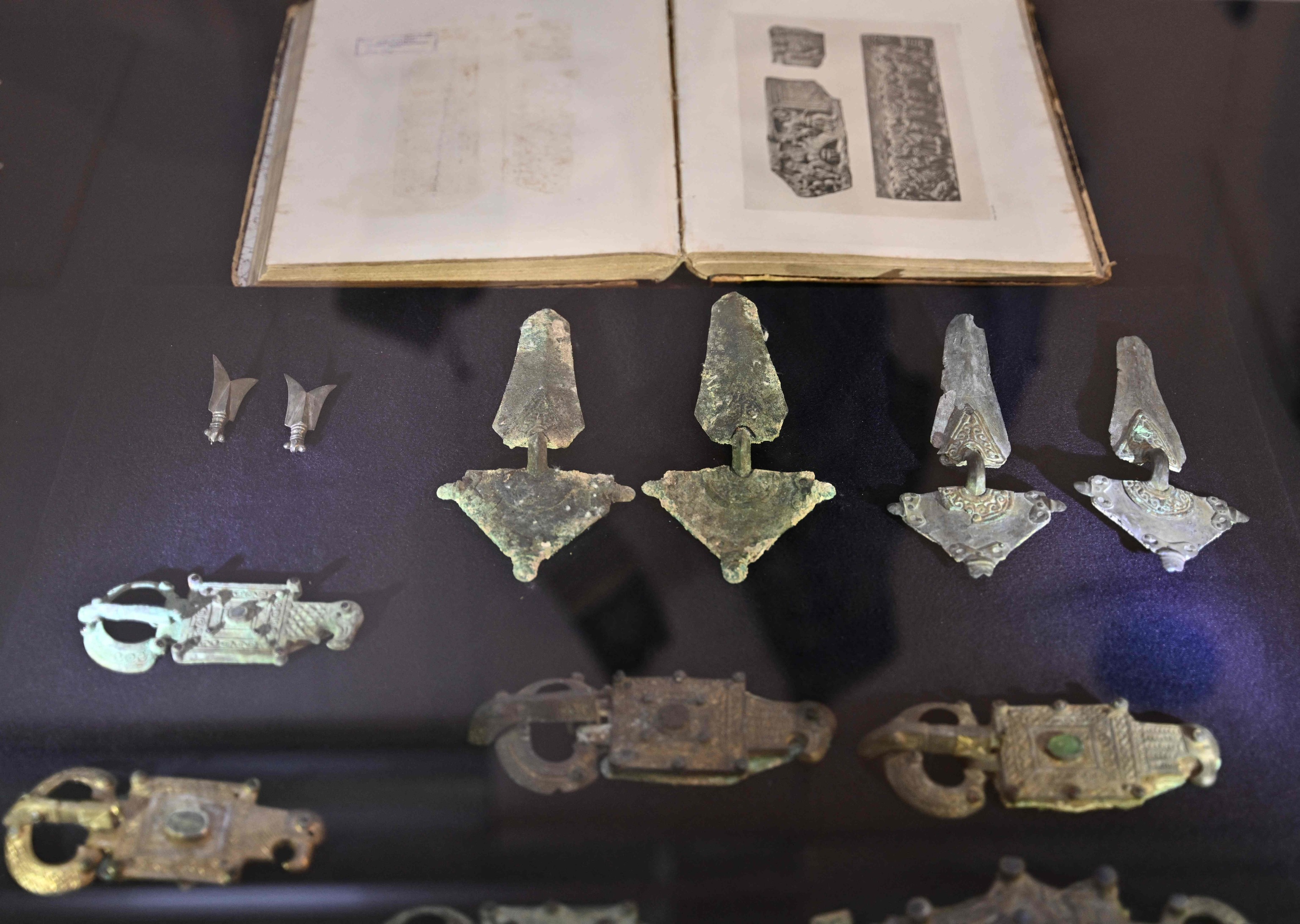 Antigüedades robadas en Crimea y confiscadas en Kiev