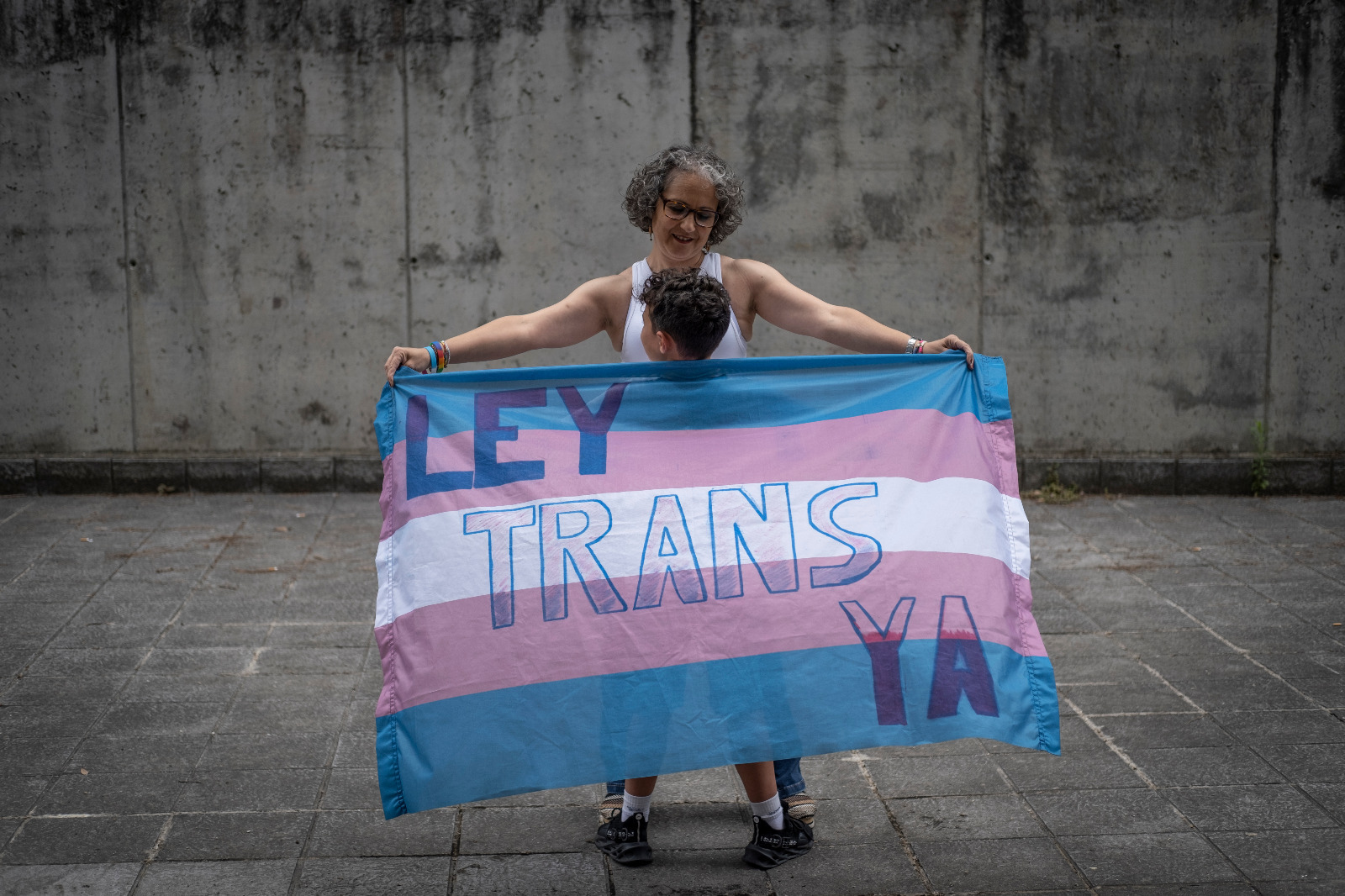 La madre del niño 'trans' de ocho años de Orense: "Se debe despatologizar la identidad, no es una enfermedad mental" thumbnail