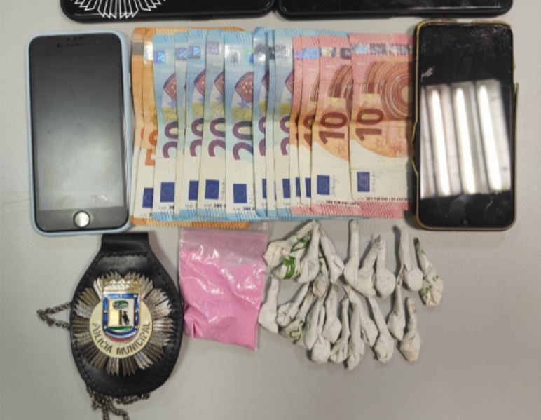 Cuatro detenidos en el centro de Madrid por vender drogas de diseo y cocana