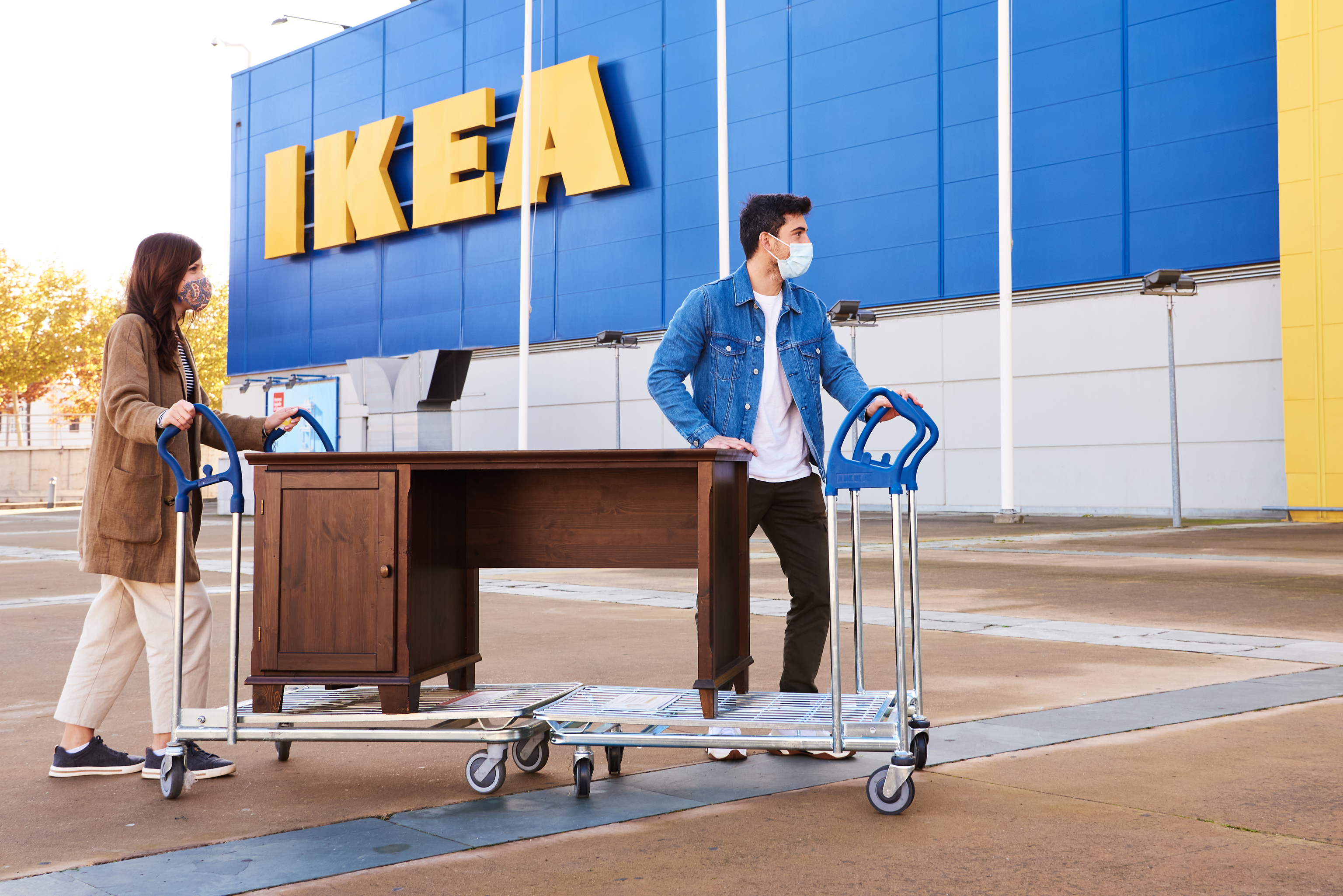 Ikea hace de Wallapop con sus productos y te compra los muebles que ya | Familia & co