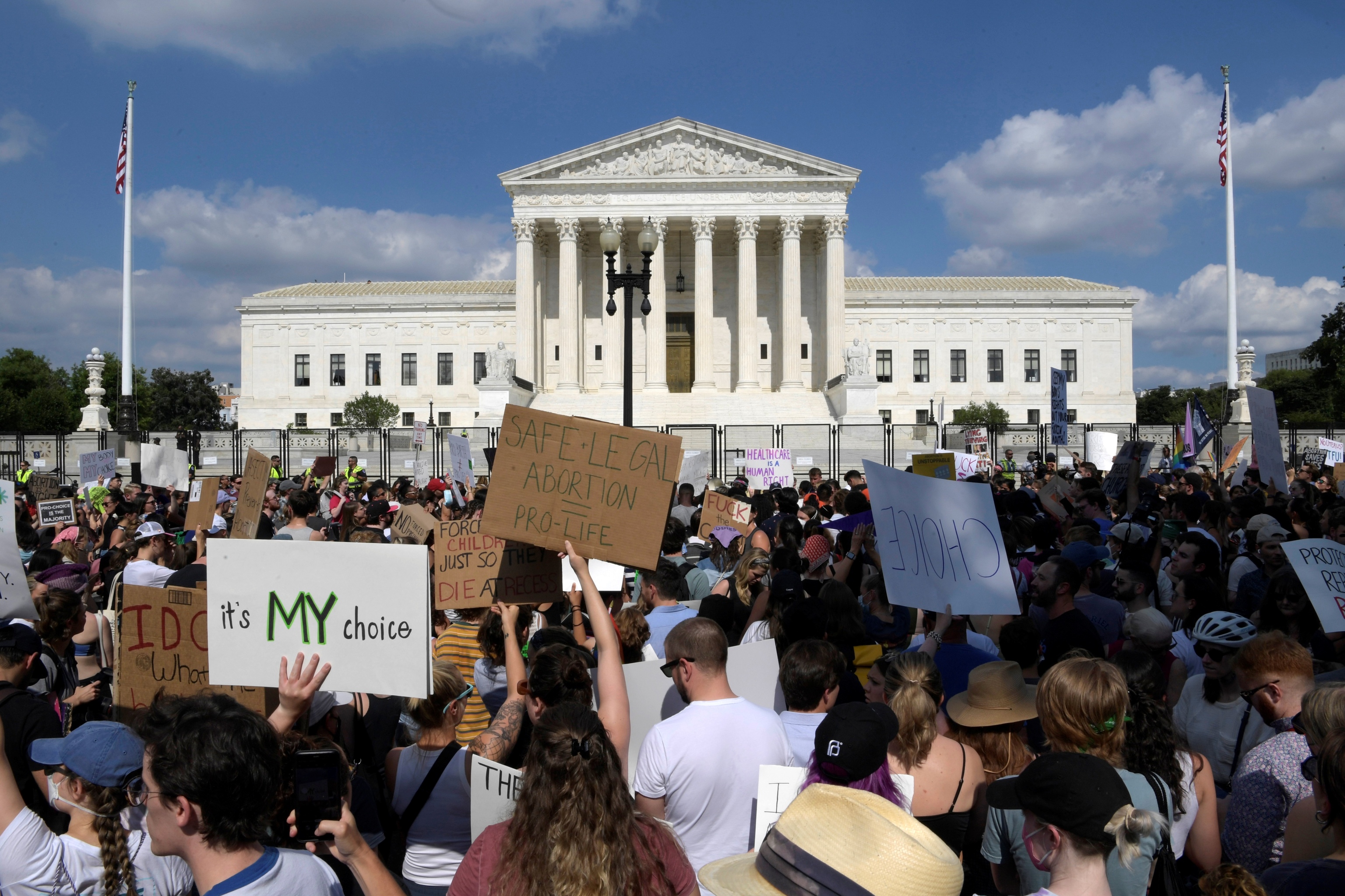 Protesta por el derecho al aborto en EEUU frente al Tribunal Supremo en Washington