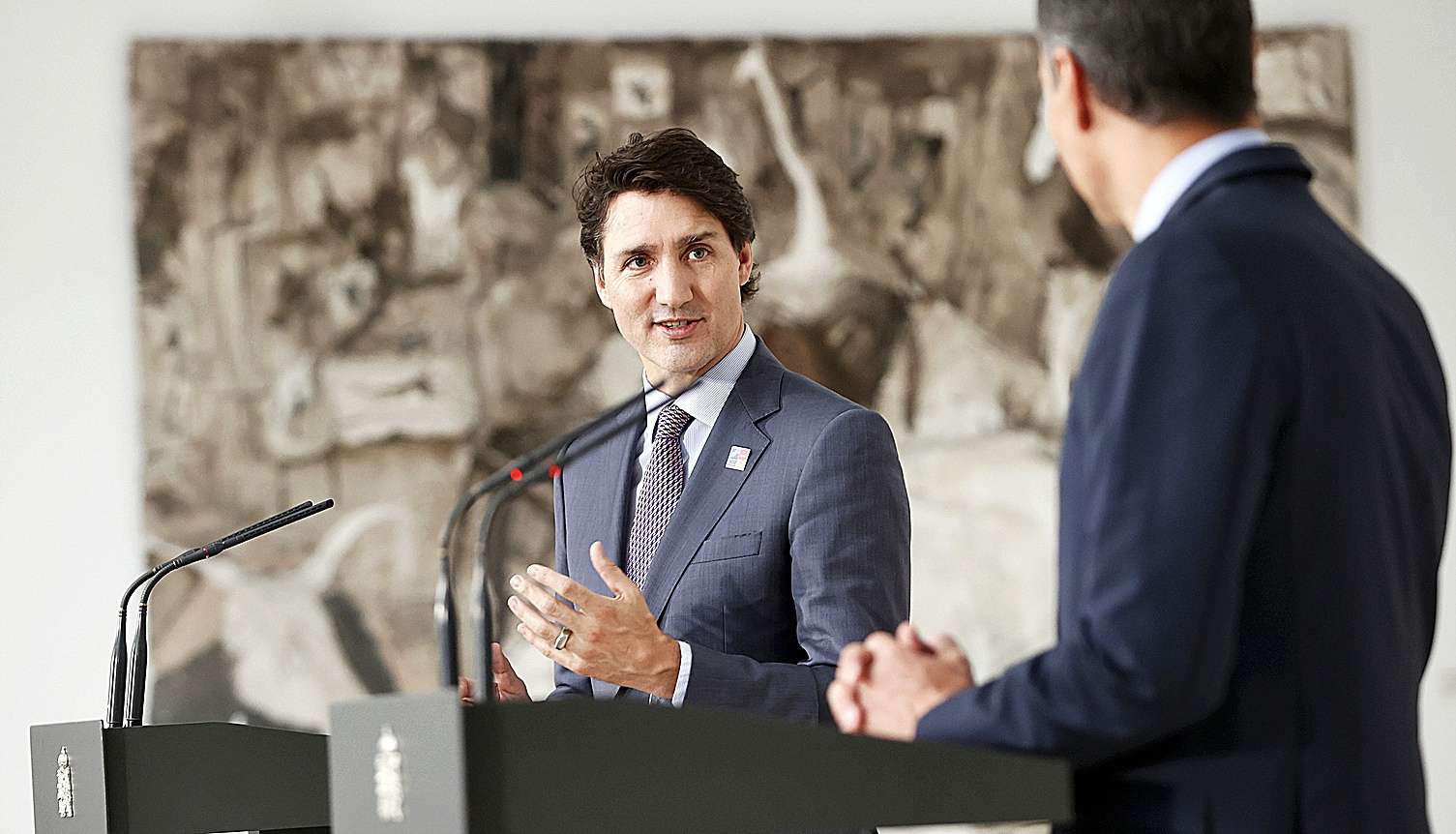 El primer ministro de Canadá, Justin Trudeau, ofrece una rueda de prensa junto al presidente del Gobierno, Pedro Sánchez, ayer en Moncloa.