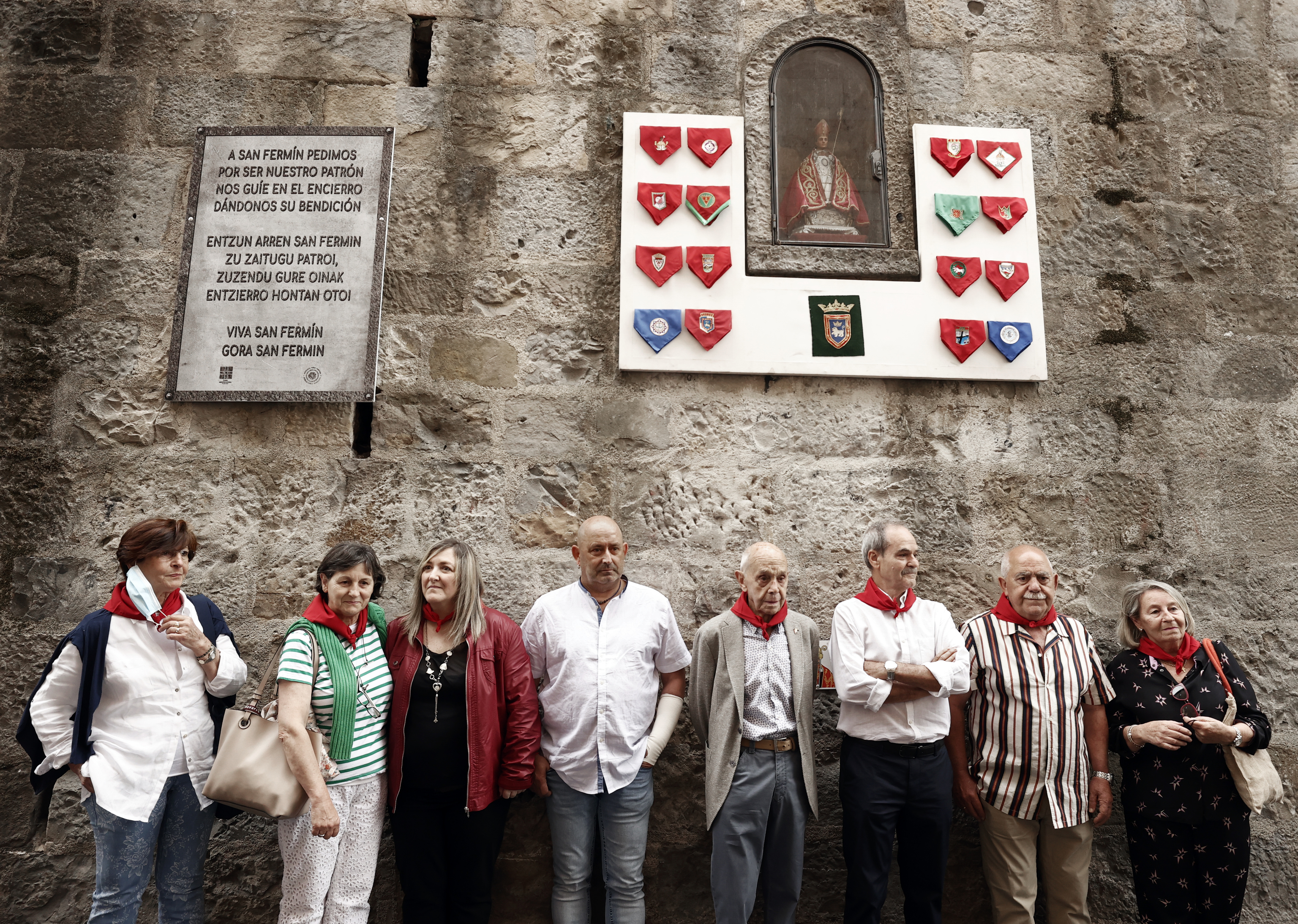 Homenaje a los que hace sesenta aos comenzaron con los cnticos a San Fermn.